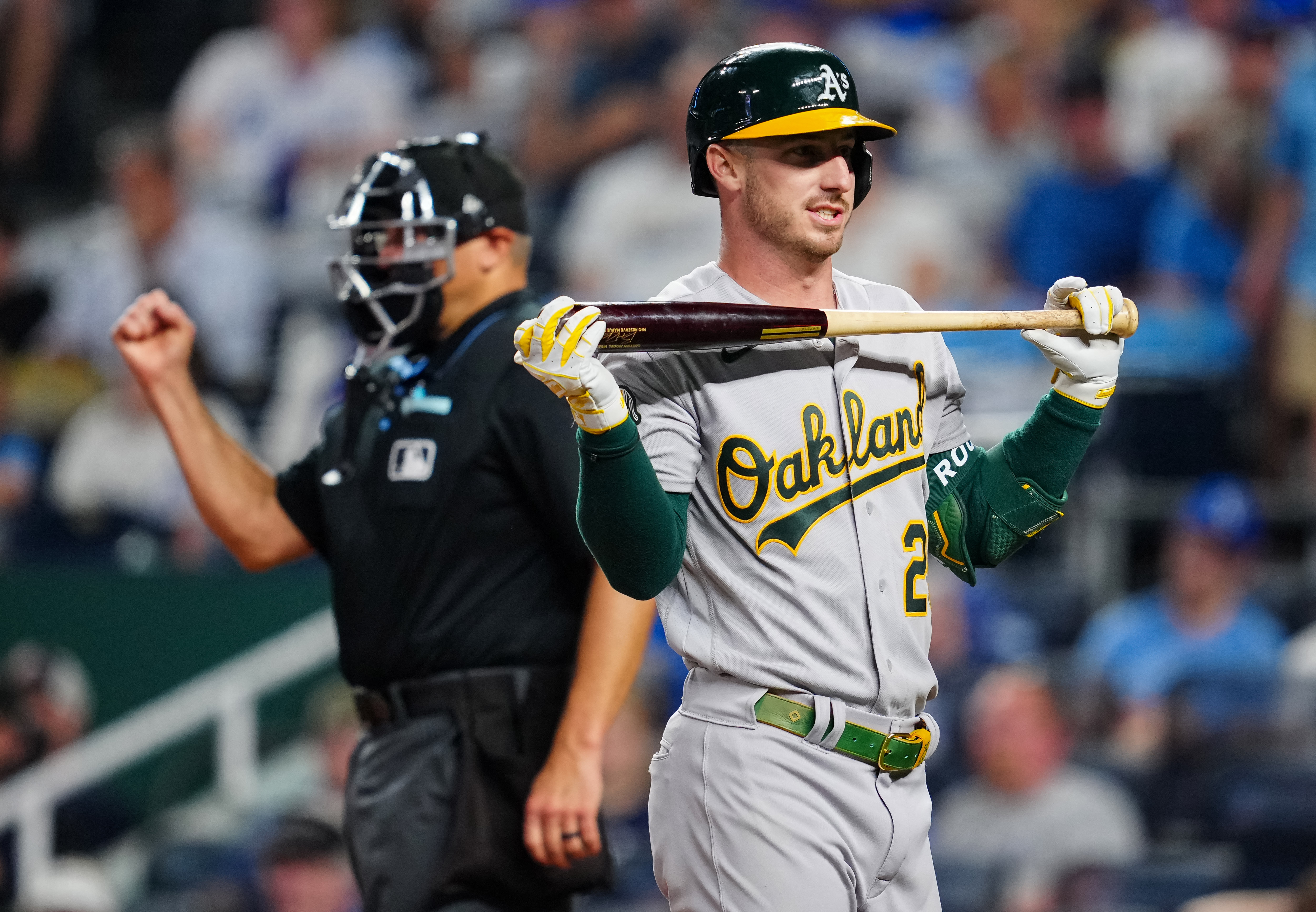 Athletics defeat Royals, clinch first series win