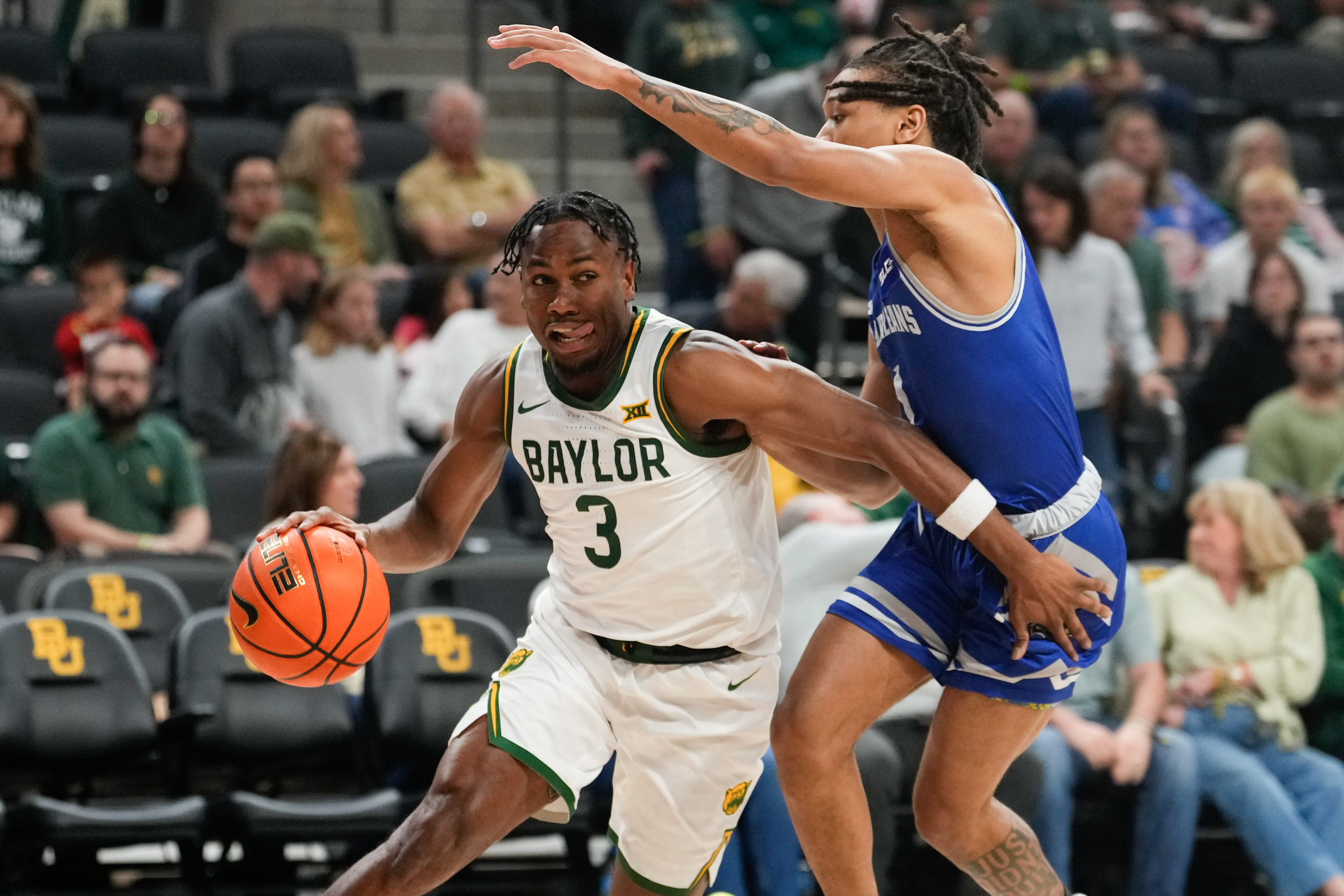 Canadian teenager Morales Williams races to world indoor 400 record