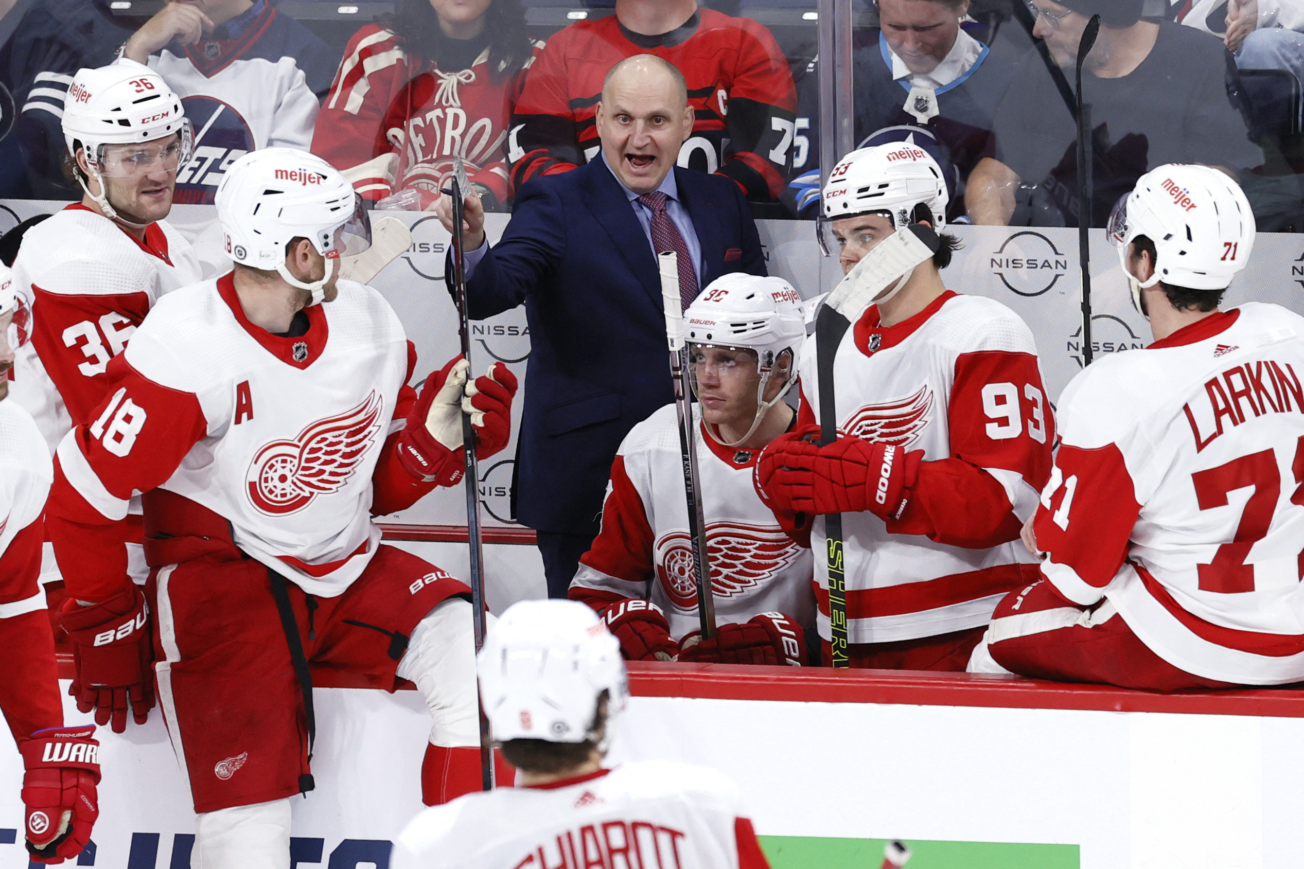 Reeling Red Wings aim to halt slide in clash vs. Predators | Reuters Reeling Red Wings aim to halt slide in clash vs. Predators | Reuters