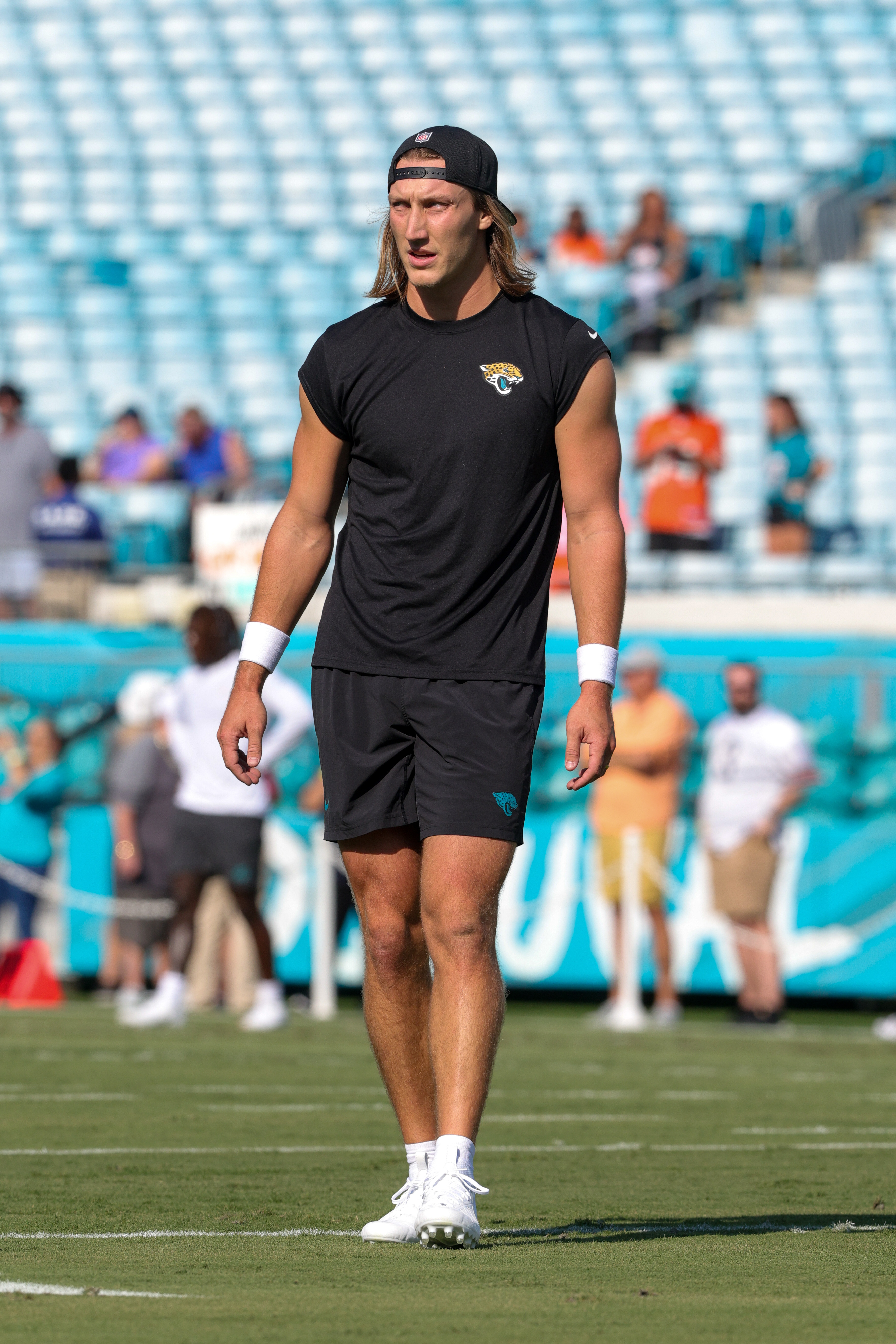 Jaguars lean on rushing attack to topple Dolphins