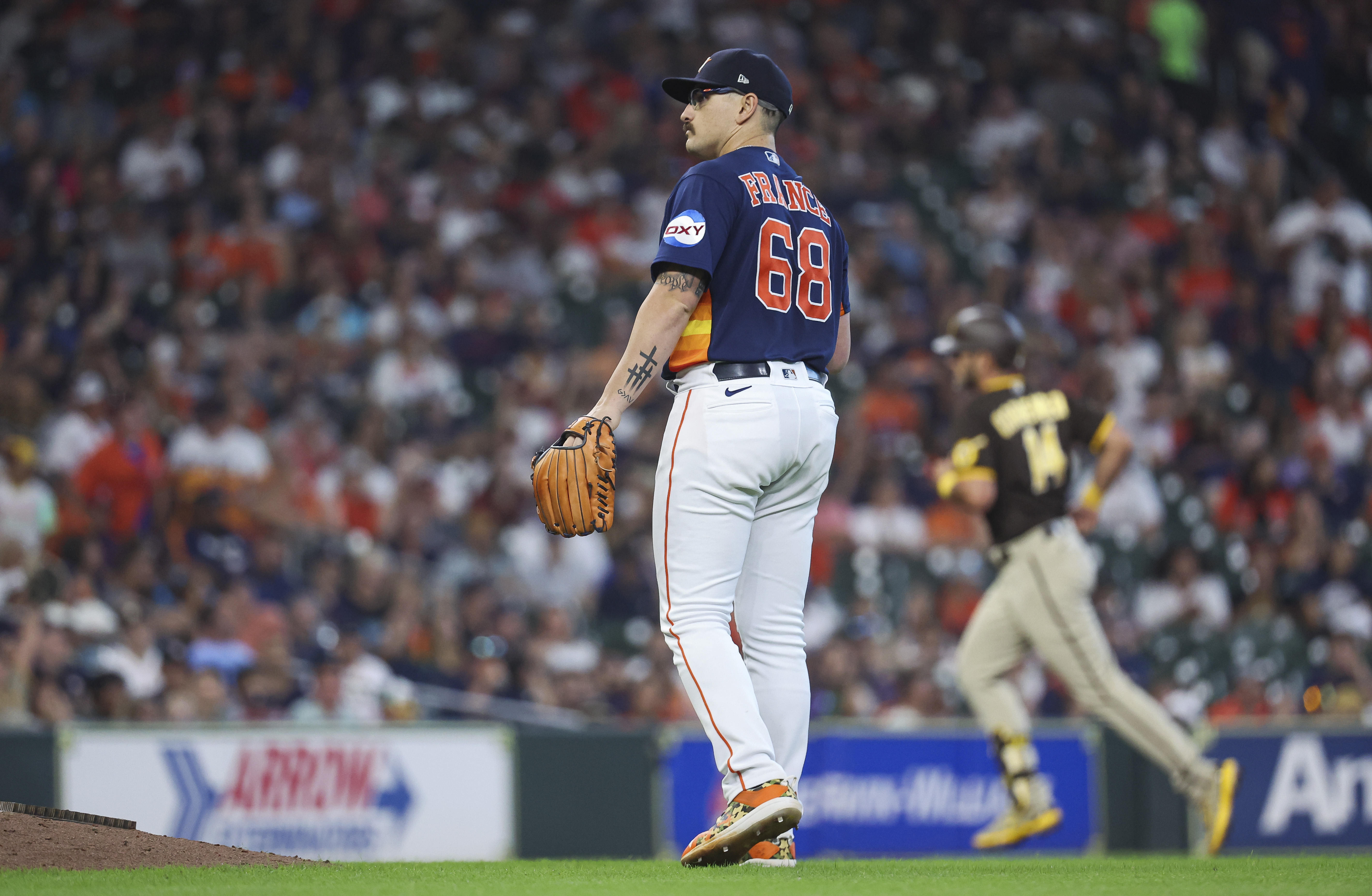 Kyle Tucker helps Astros run over Padres