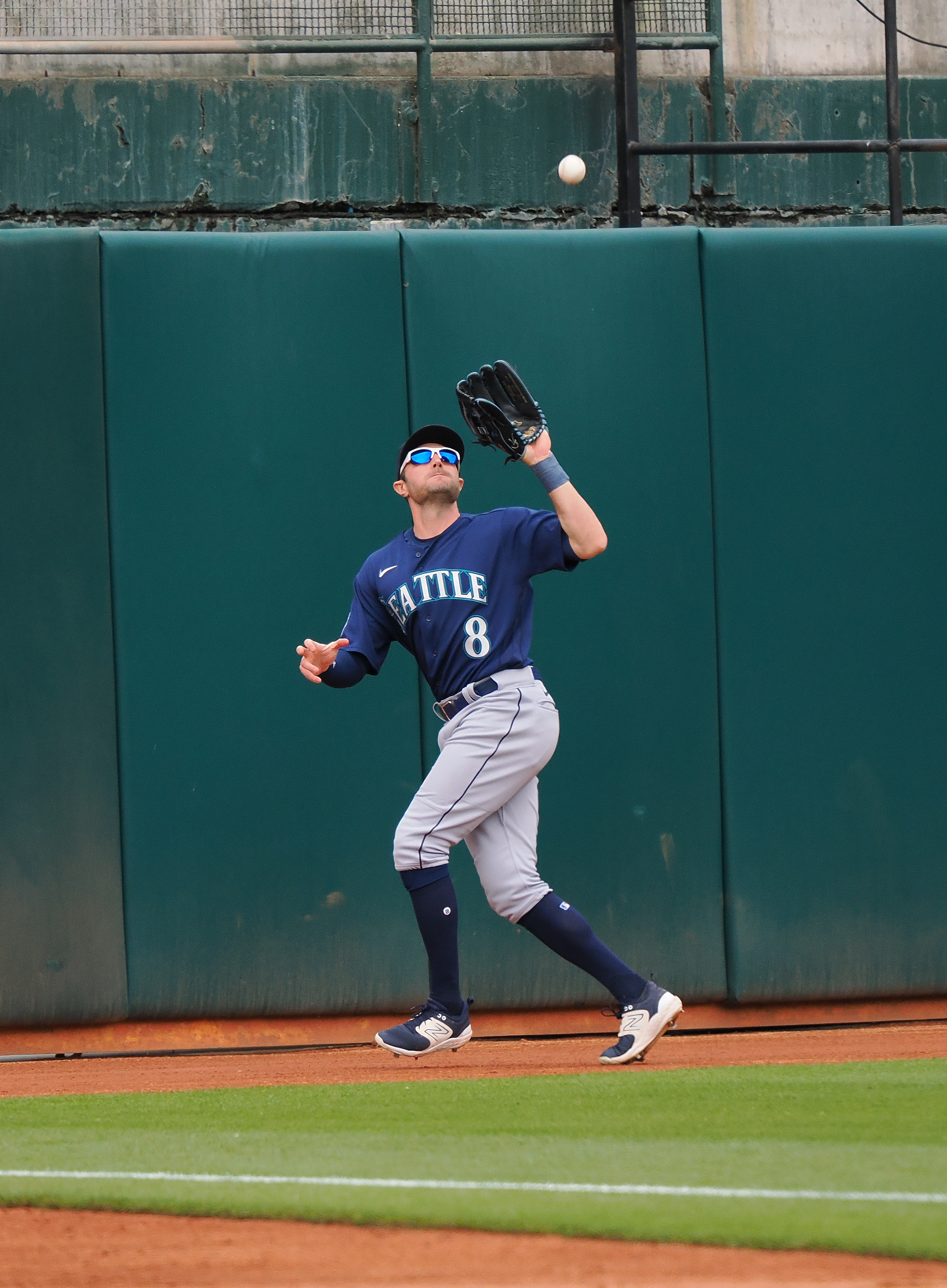 Mariners close out August with 21 wins after rallying past Oakland for 5-4  victory - ABC7 San Francisco