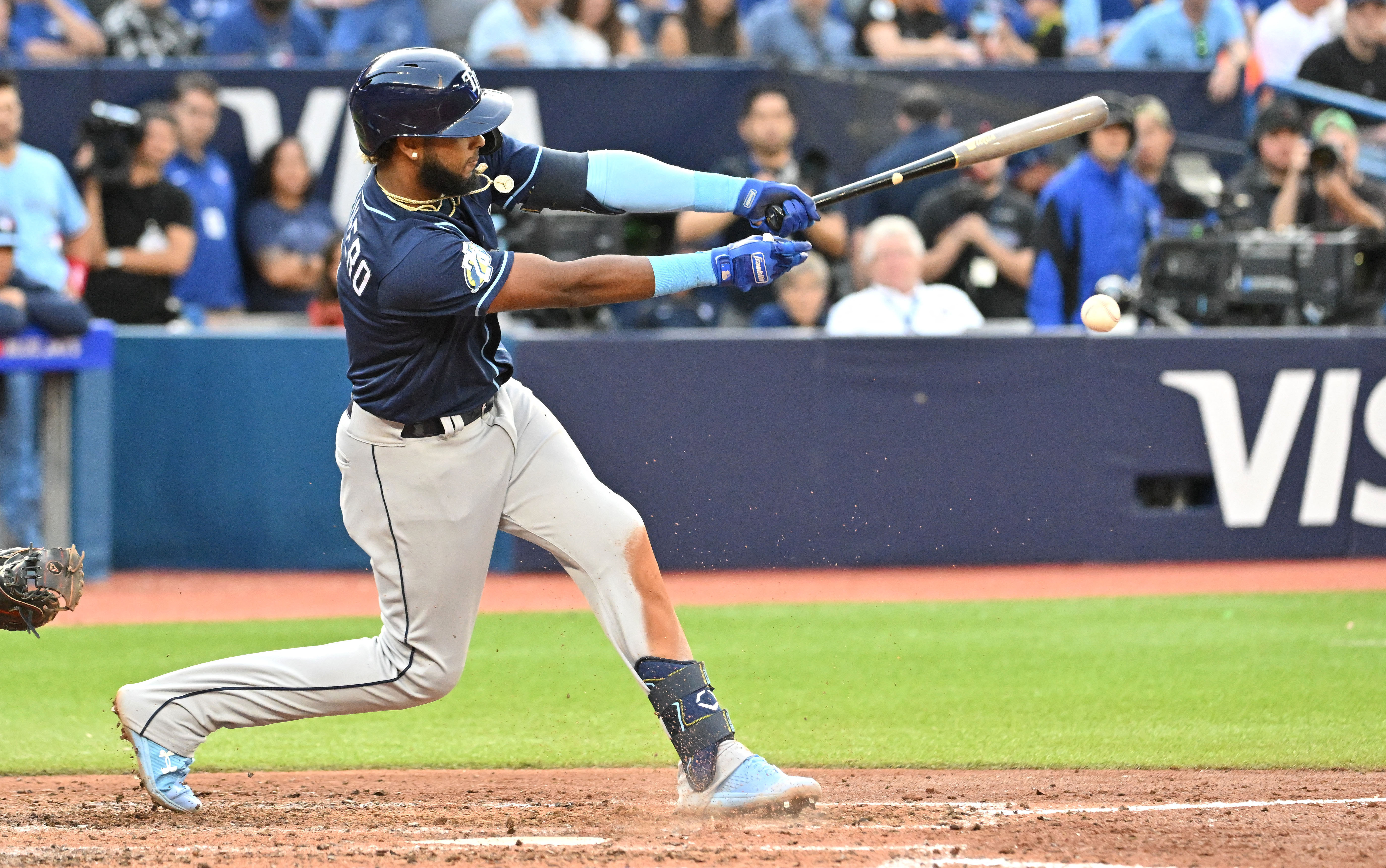 Big Dumper blasts 2 Run Homer vs Blue Jays (2022 WC Series Game 1