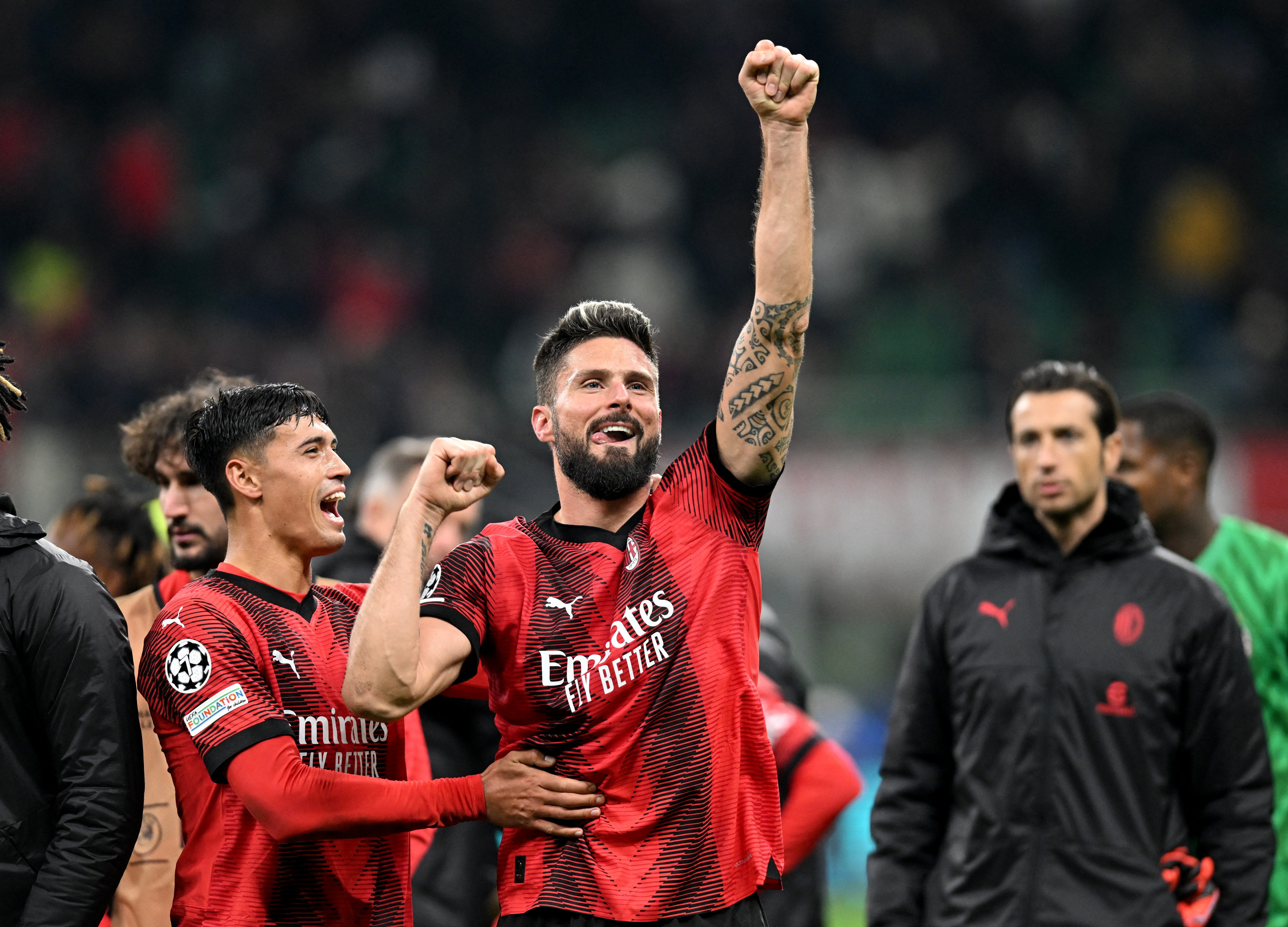 AC Milan scores its first goals in CL group to beat PSG