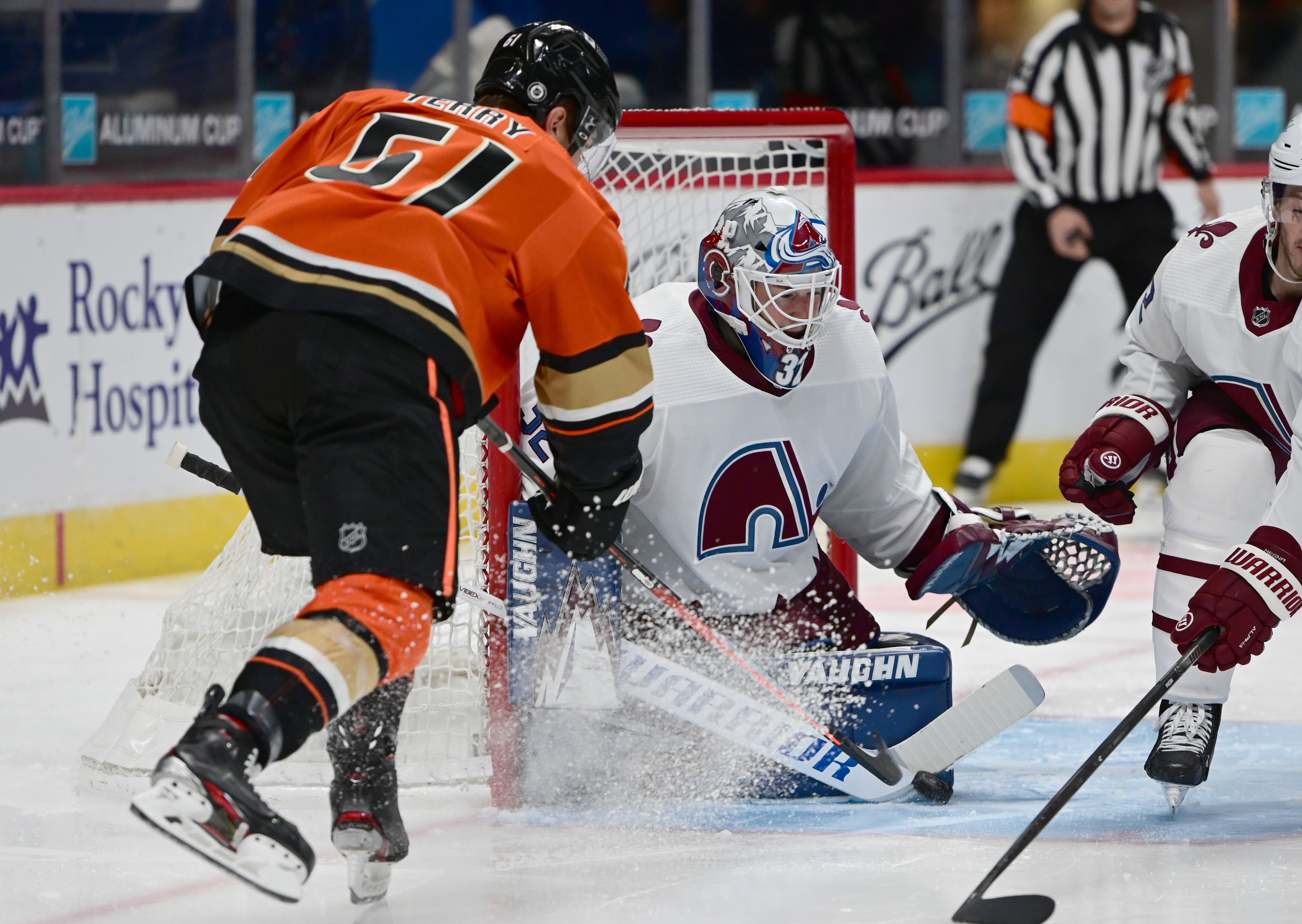 McDavid scores, adds 4 assists in Oilers' rout of Ducks, capping