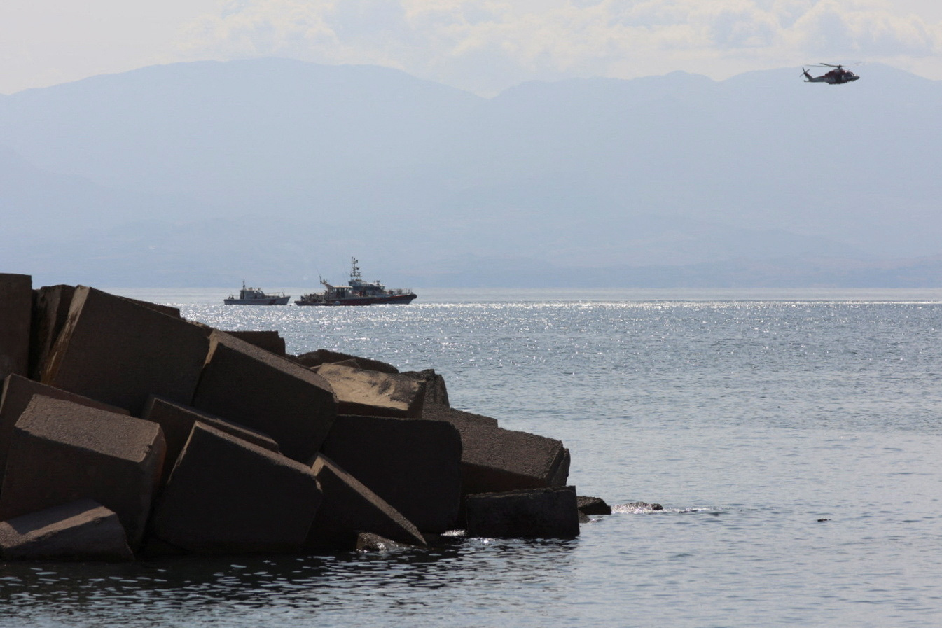 Sailboat sinks off Sicily