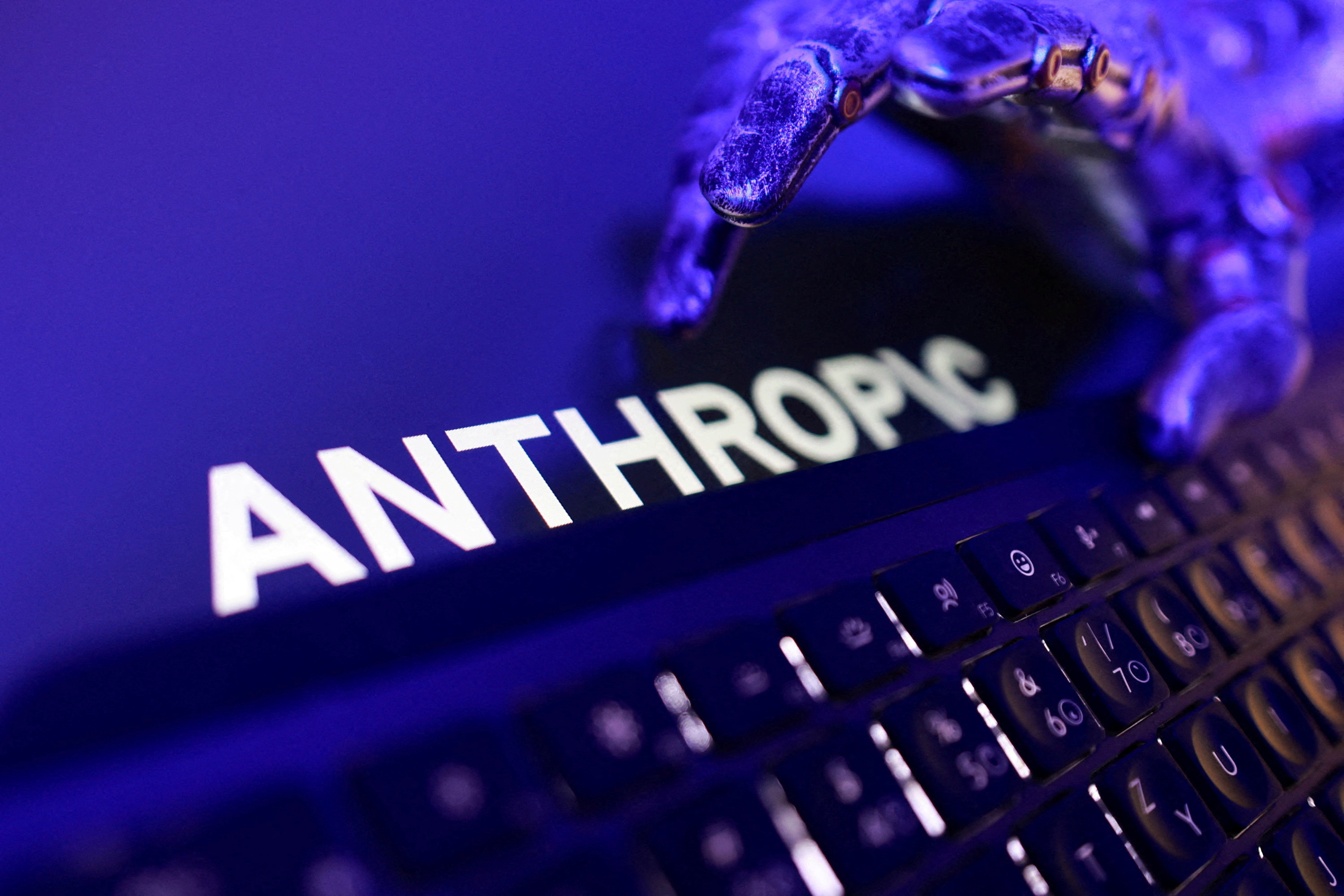 Anthropic disables top-tier AI models after US order limiting foreign access | Reuters