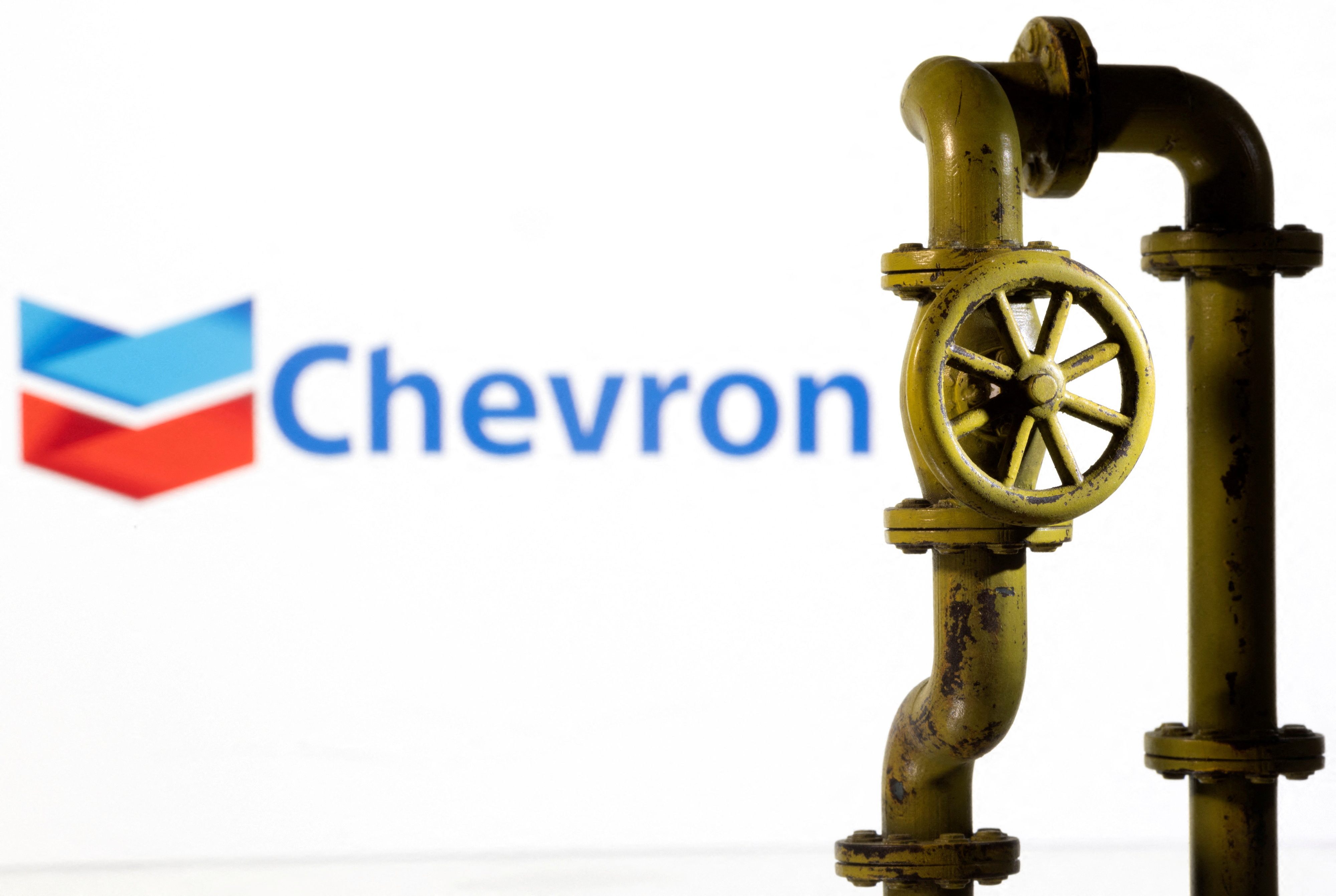 Exclusive Chevron Offering Minority Stakes In Three Alaskan Oilfields Reuters