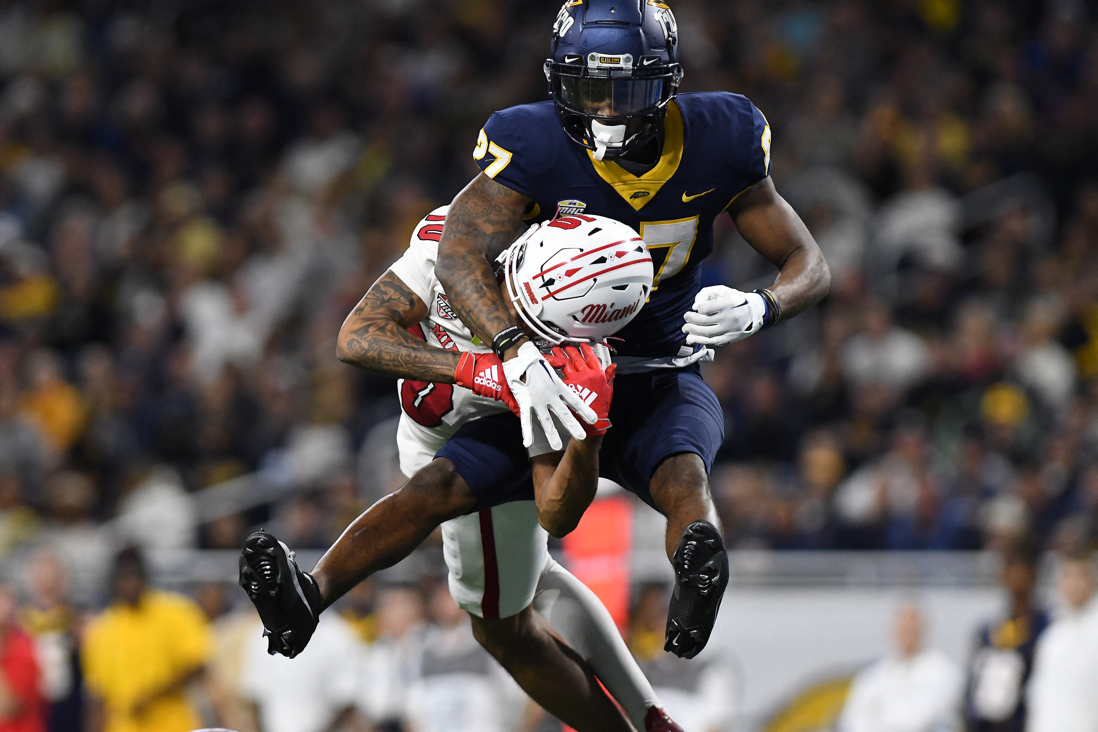 Cue CB1: Toledo's Quinyon Mitchell 'can hang with big dawgs' | Reuters