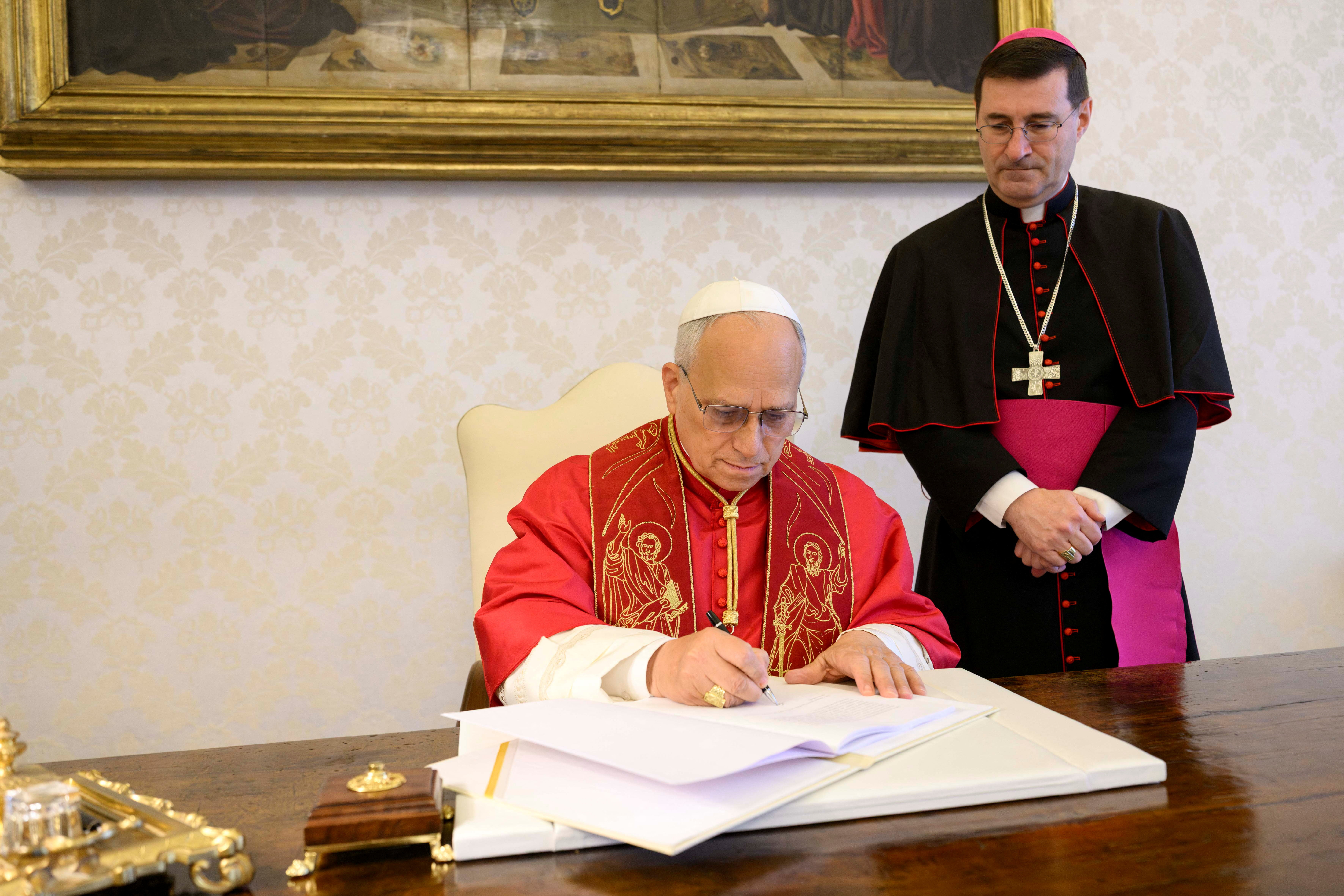 ローマ教皇、初の回勅でAI規制促す 自律型兵器や偽情報拡散に警鐘