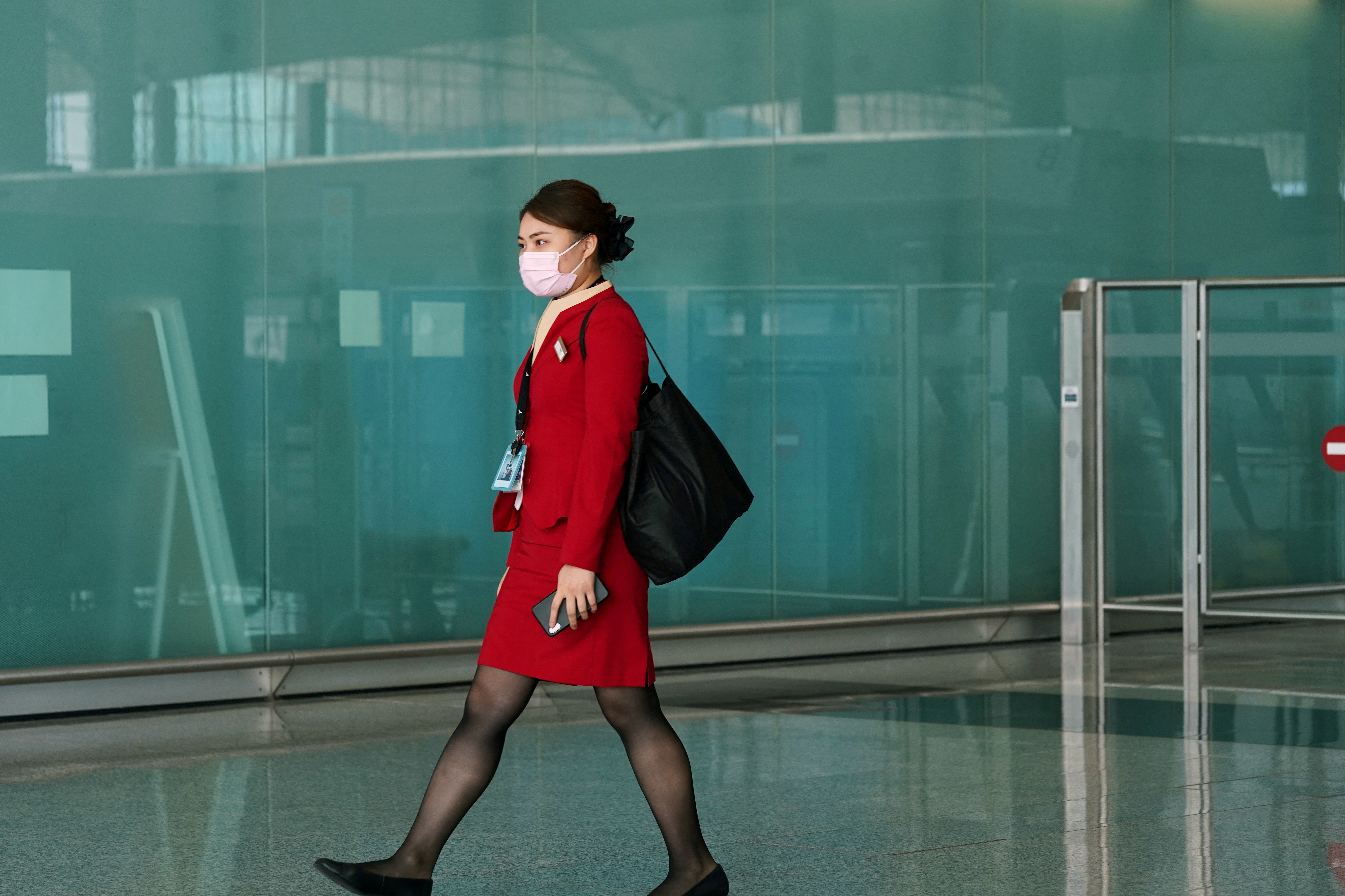 Cathay needs to boost staff morale, union says, after "blanket-carpet" furore