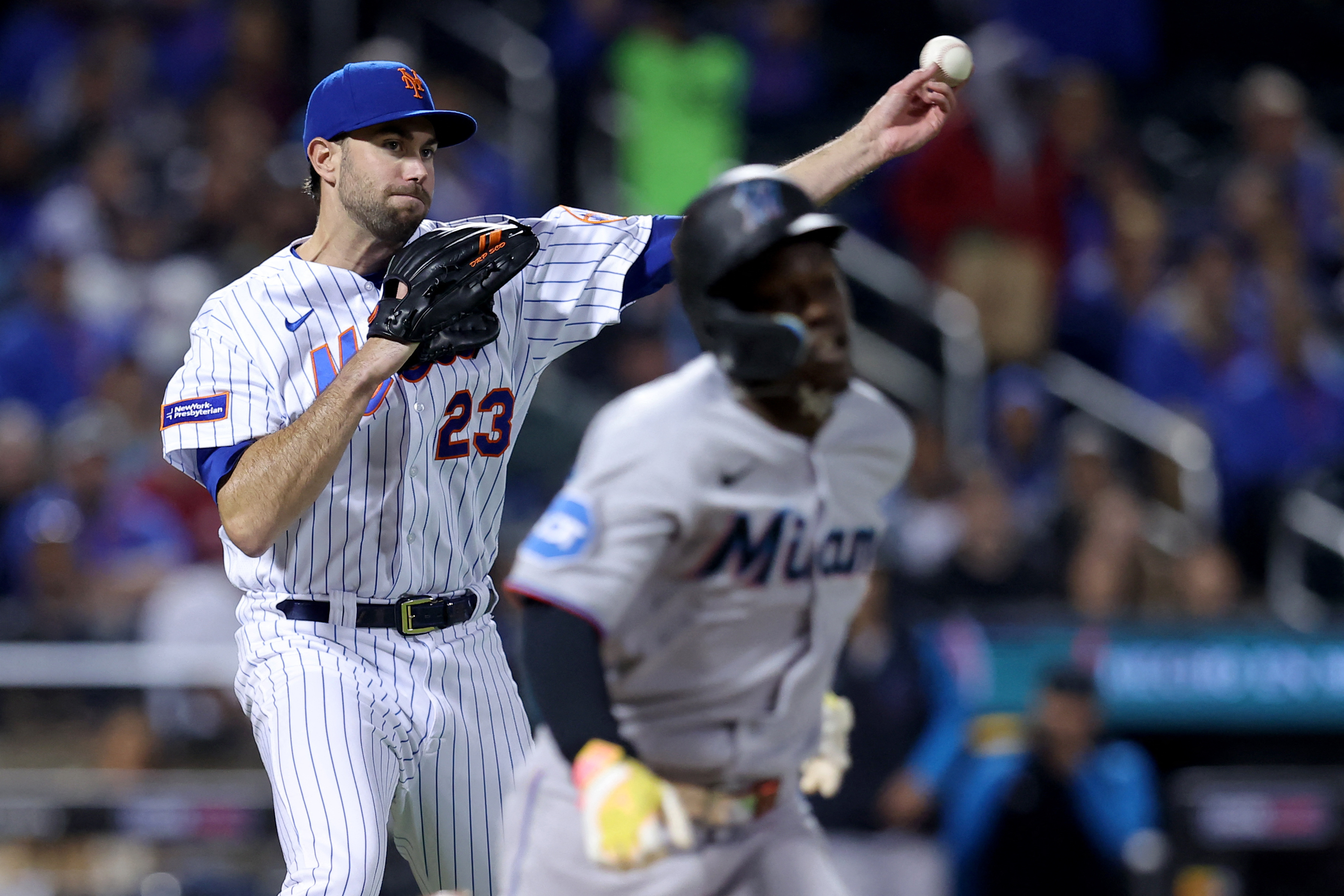 Marlins, rally for lead in ninth inning vs. Mets, but downpour forces  suspension before game's end