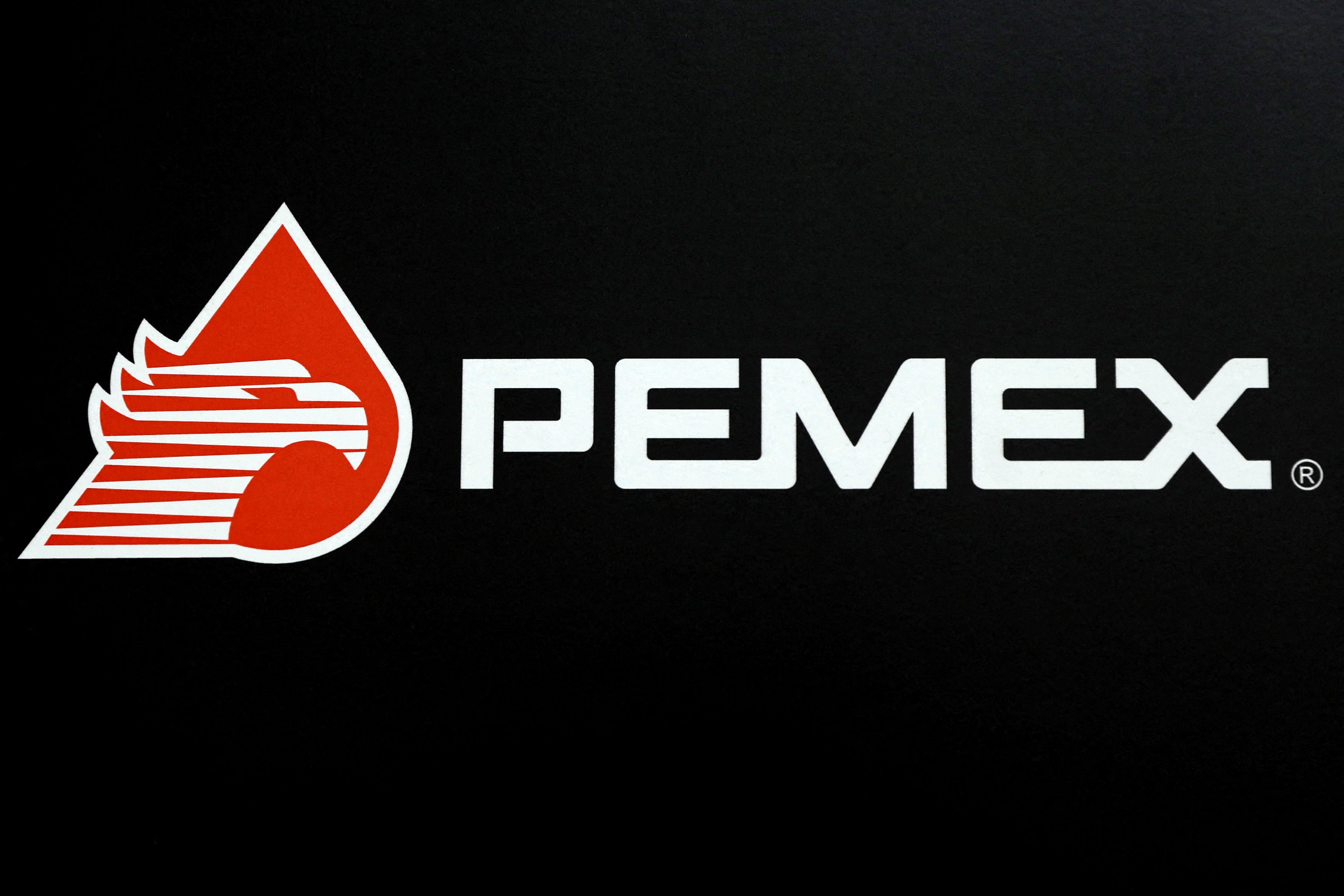 Pemex logo is pictured during the launch of a new franchise and commercial strategy by Pemex, in Mexico City, Mexico, November 15, 2017. REUTERS/Edgard Garrido/File Photo