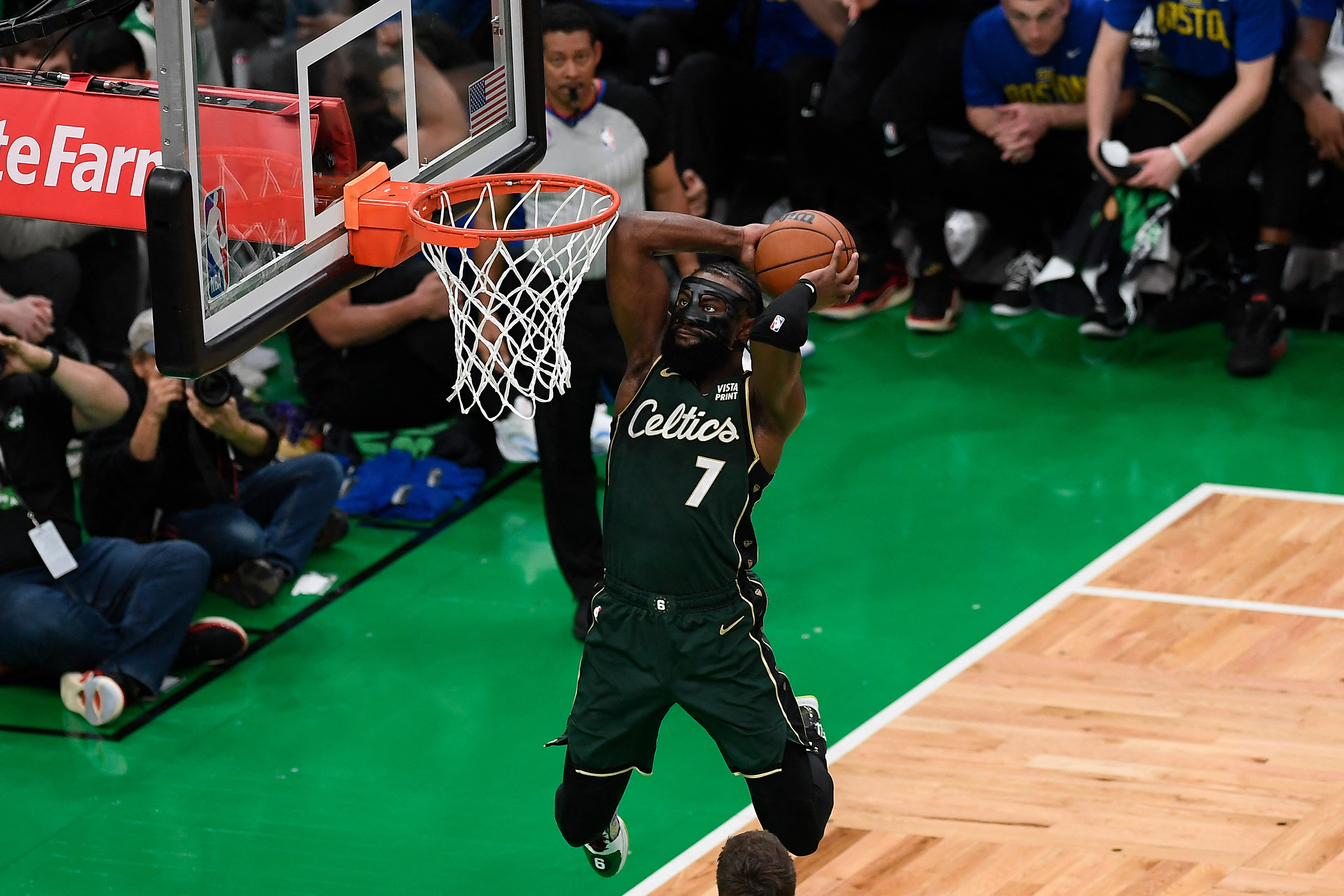 Celtics' Jaylen Brown receives five stitches after cutting his