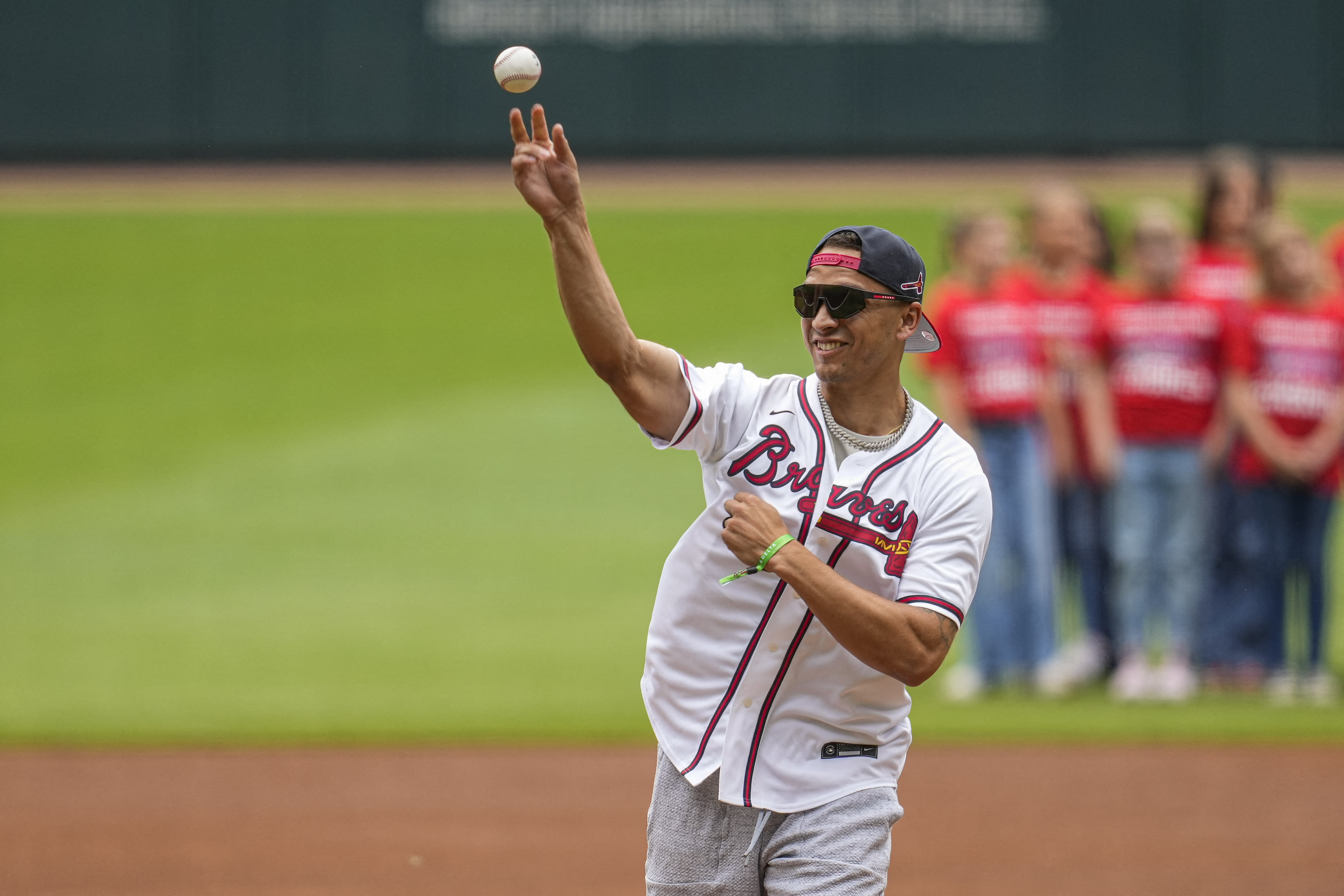 Jared Shuster shoved as the Braves get another series win over Seattle