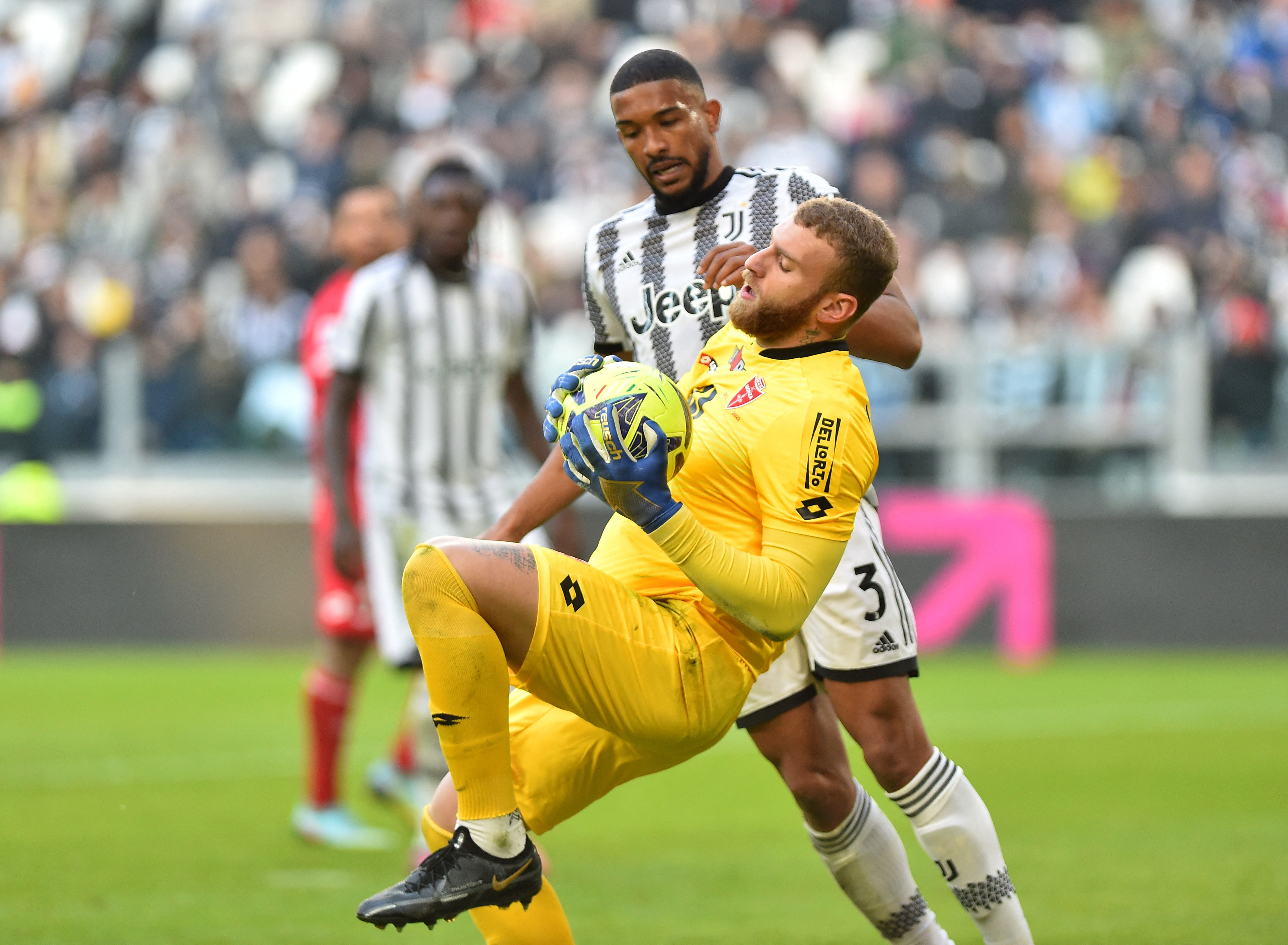 Juventus perde para o Monza por 2 a 0 em casa e amplia crise