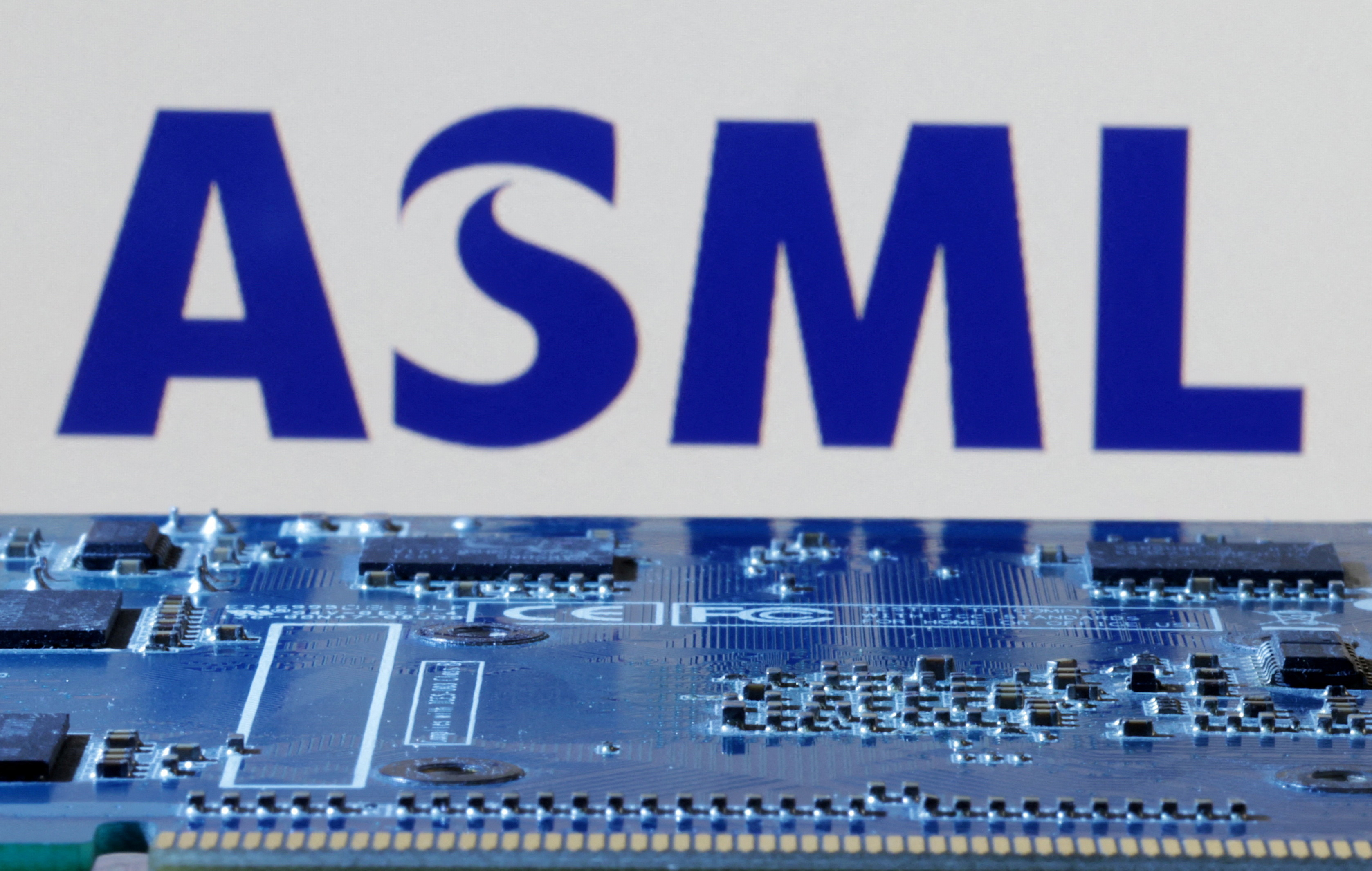 ＡＳＭＬ、第4四半期受注が過去最高 24年は中国向け最大15％減も ...