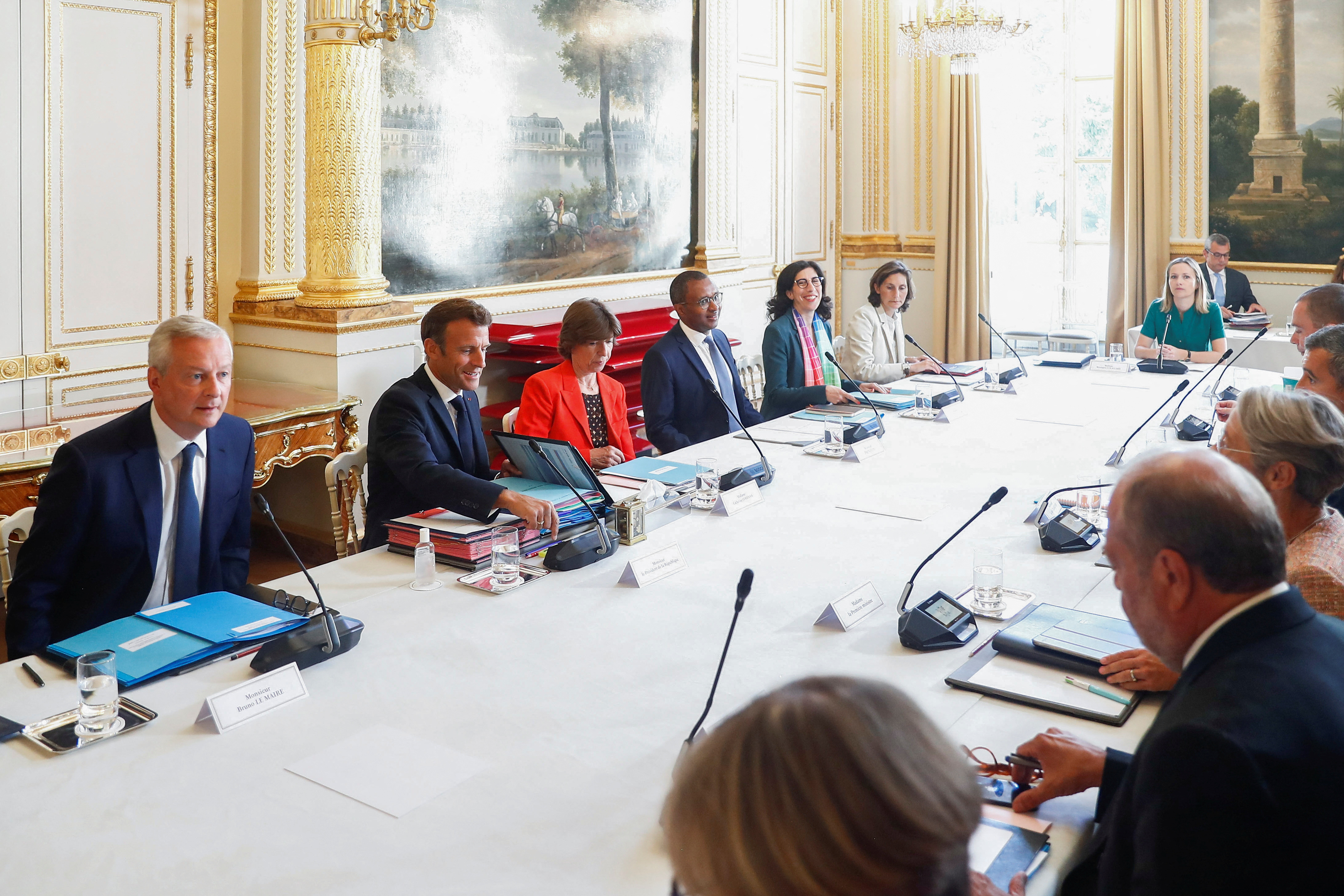 First French cabinet meeting after summer break