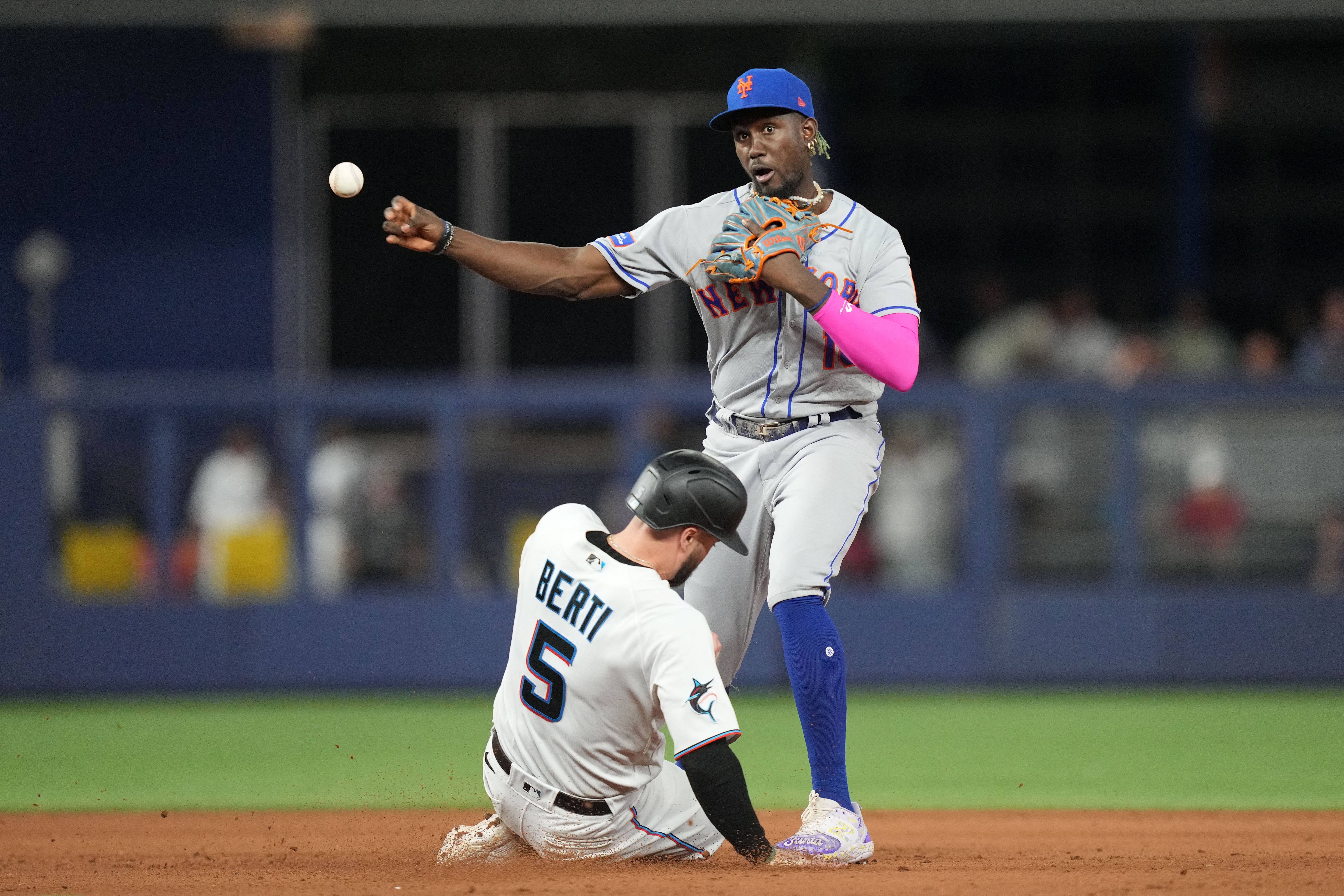 Surging Marlins aim to solve Kodai Senga, Mets - Field Level Media -  Professional sports content solutions