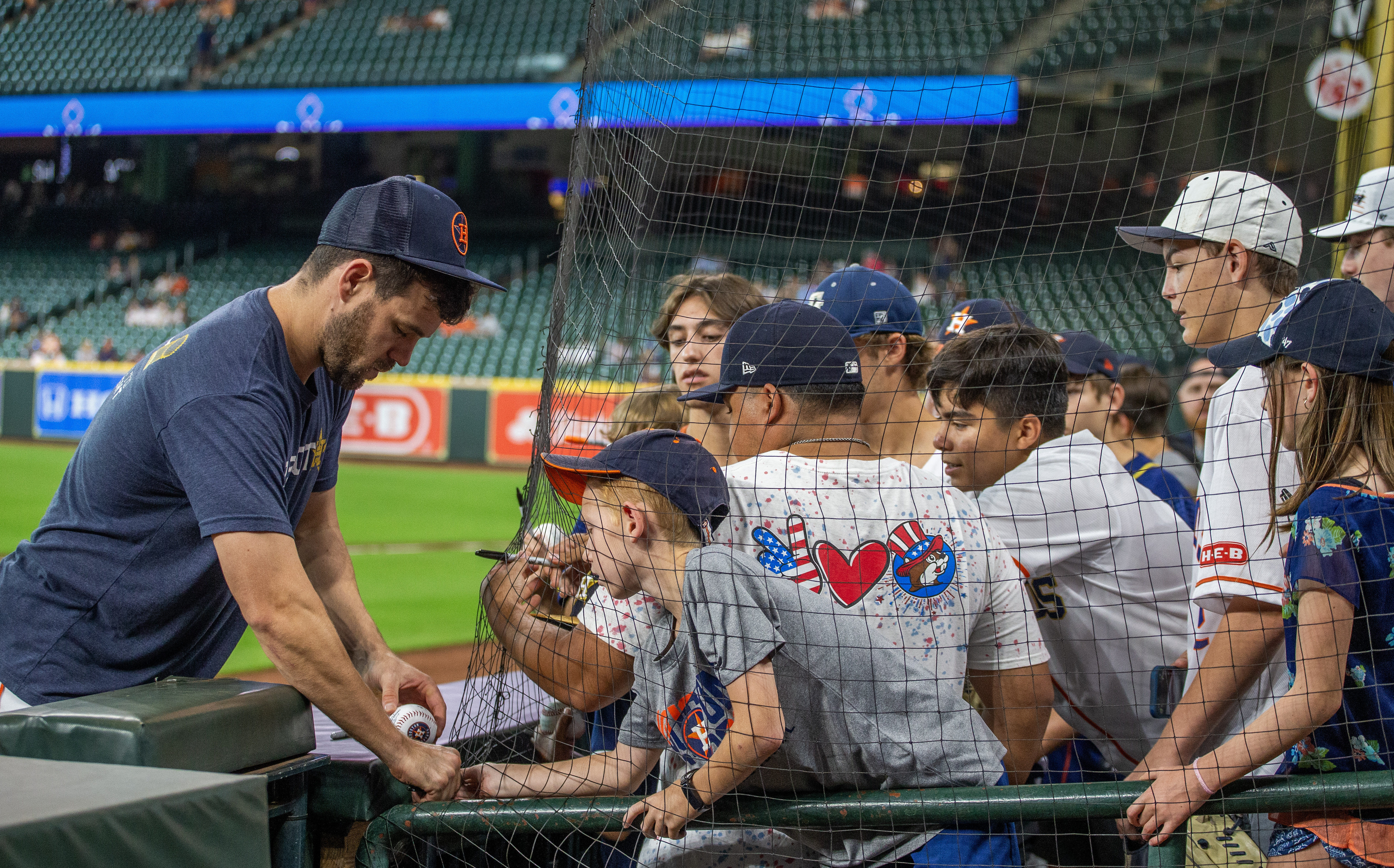 Astros fend off Rockies behind Yainer Diaz's 2 HRs