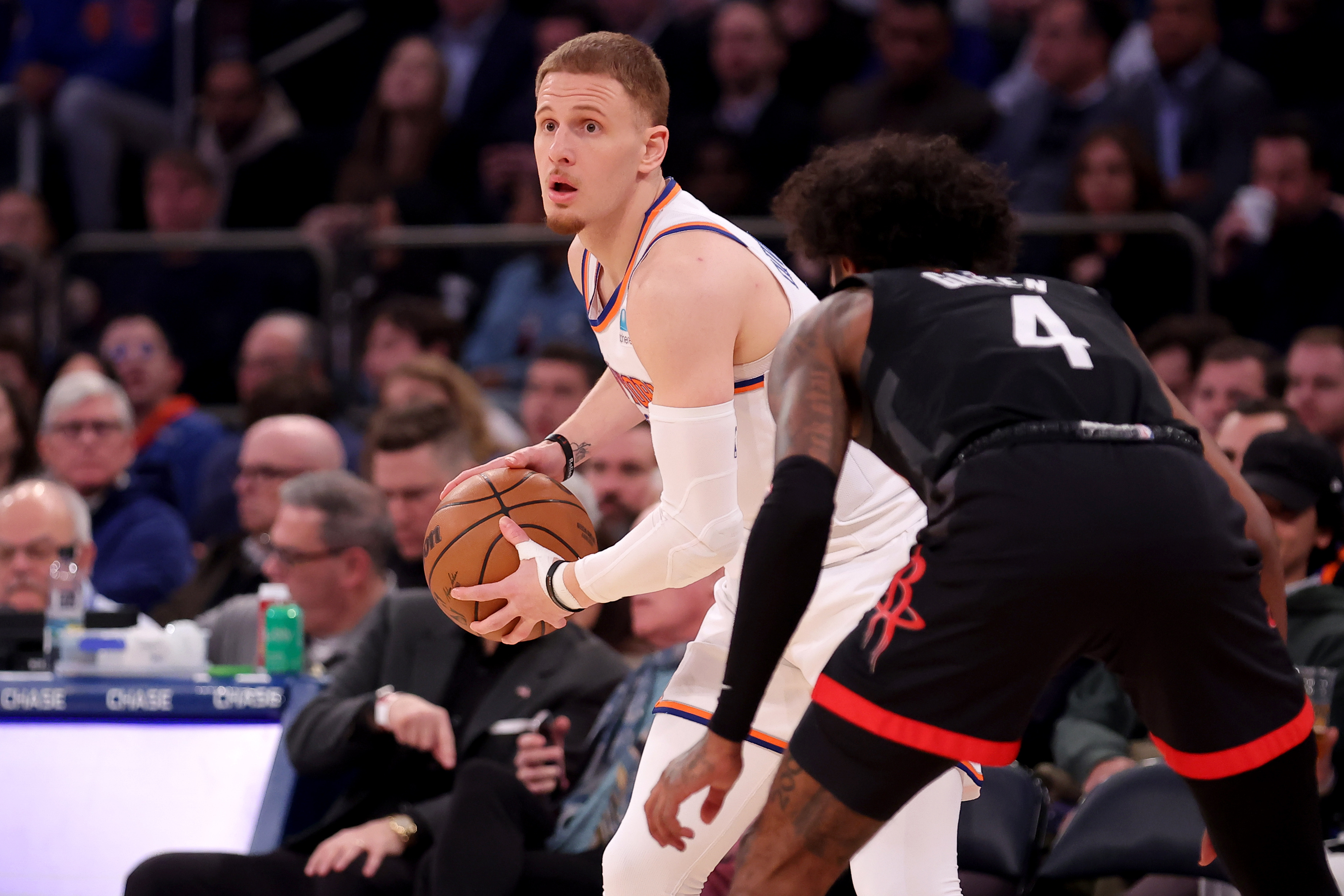 Jalen Brunson scores 30 to carry Knicks past Rockets | Reuters