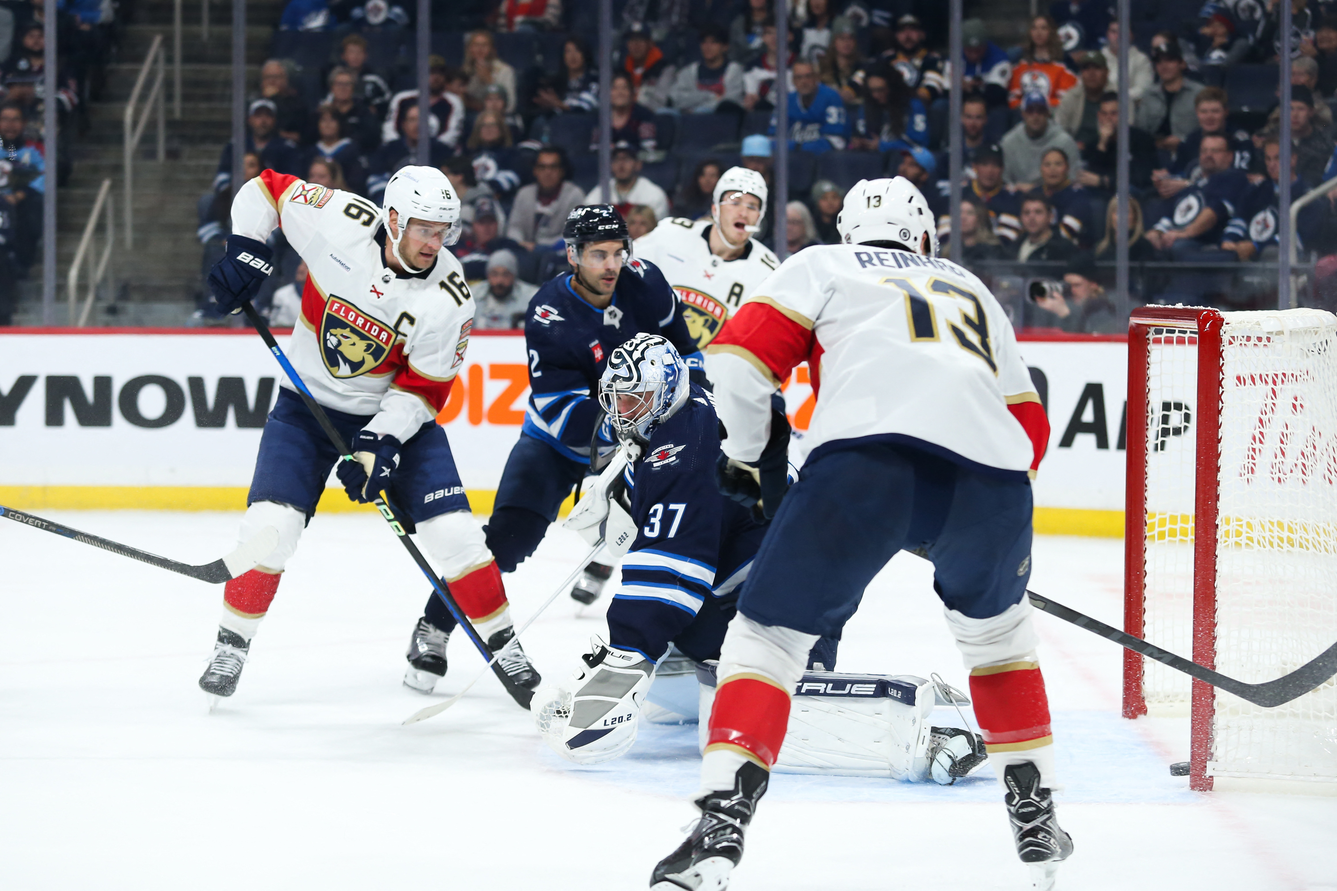 Kyle Connor leads the Winnipeg Jets past the Florida Panthers 6-4