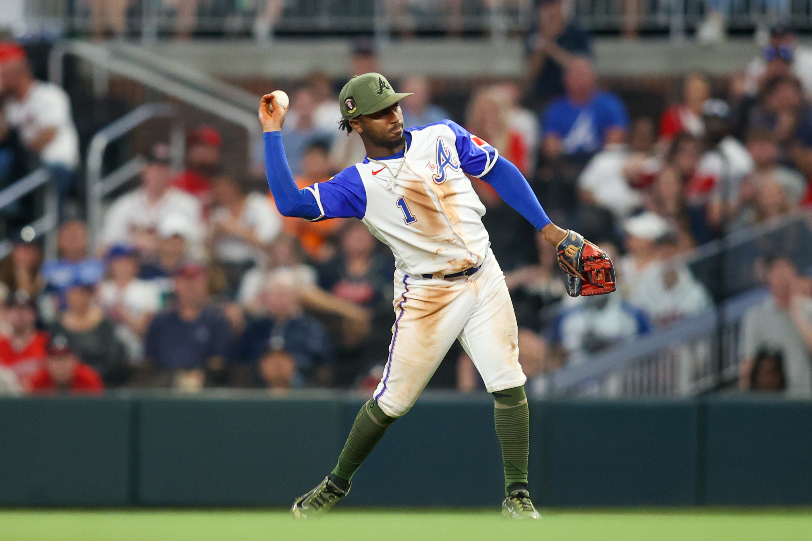 POSITION PLAYER PITCHING: Mike Ford is pitching for the Mariners in the  bottom of the 8th, down 15-3 vs the Rangers : r/baseball