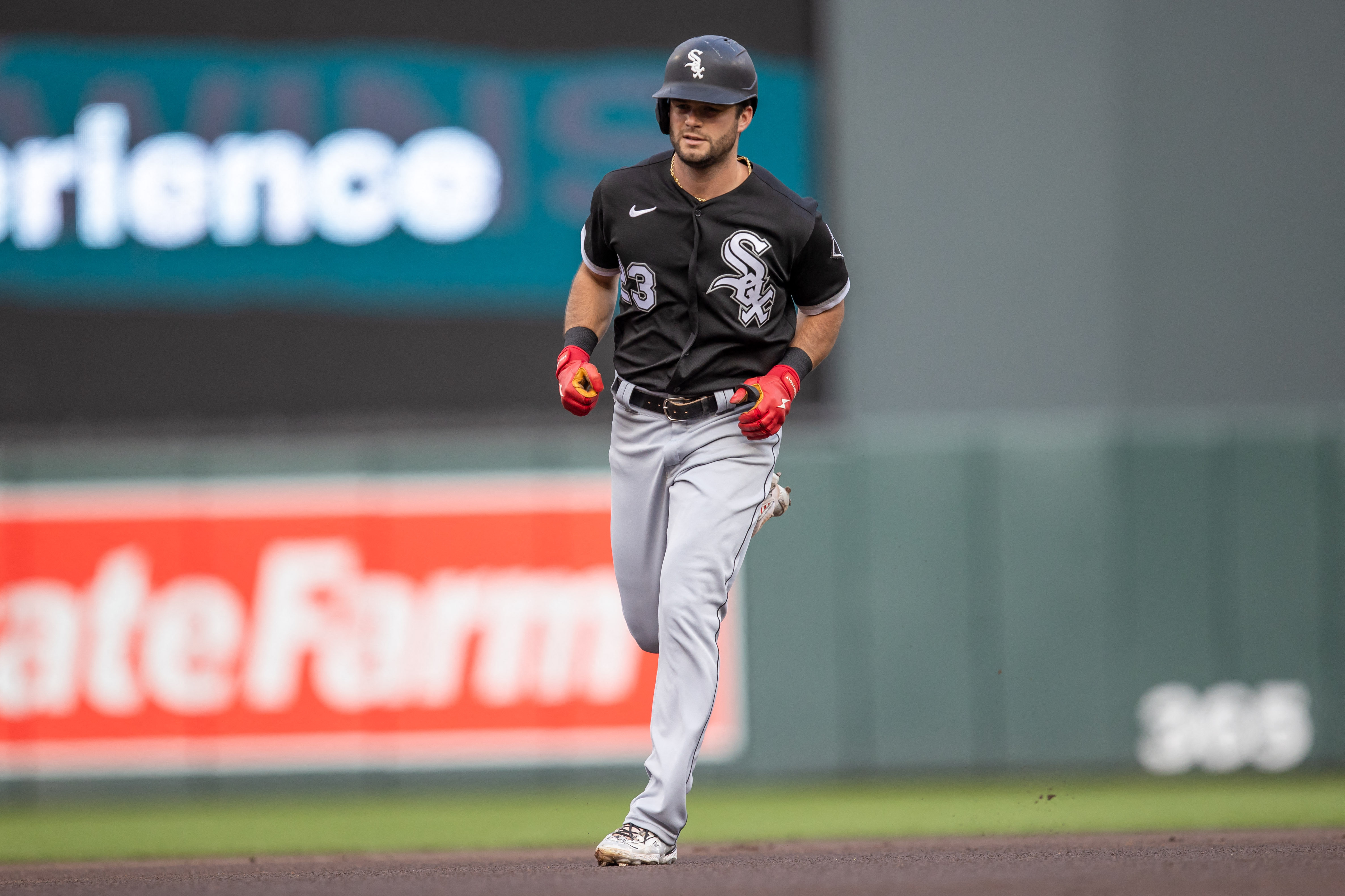 Byron Buxton homers twice as Twins best White Sox - Field Level Media -  Professional sports content solutions