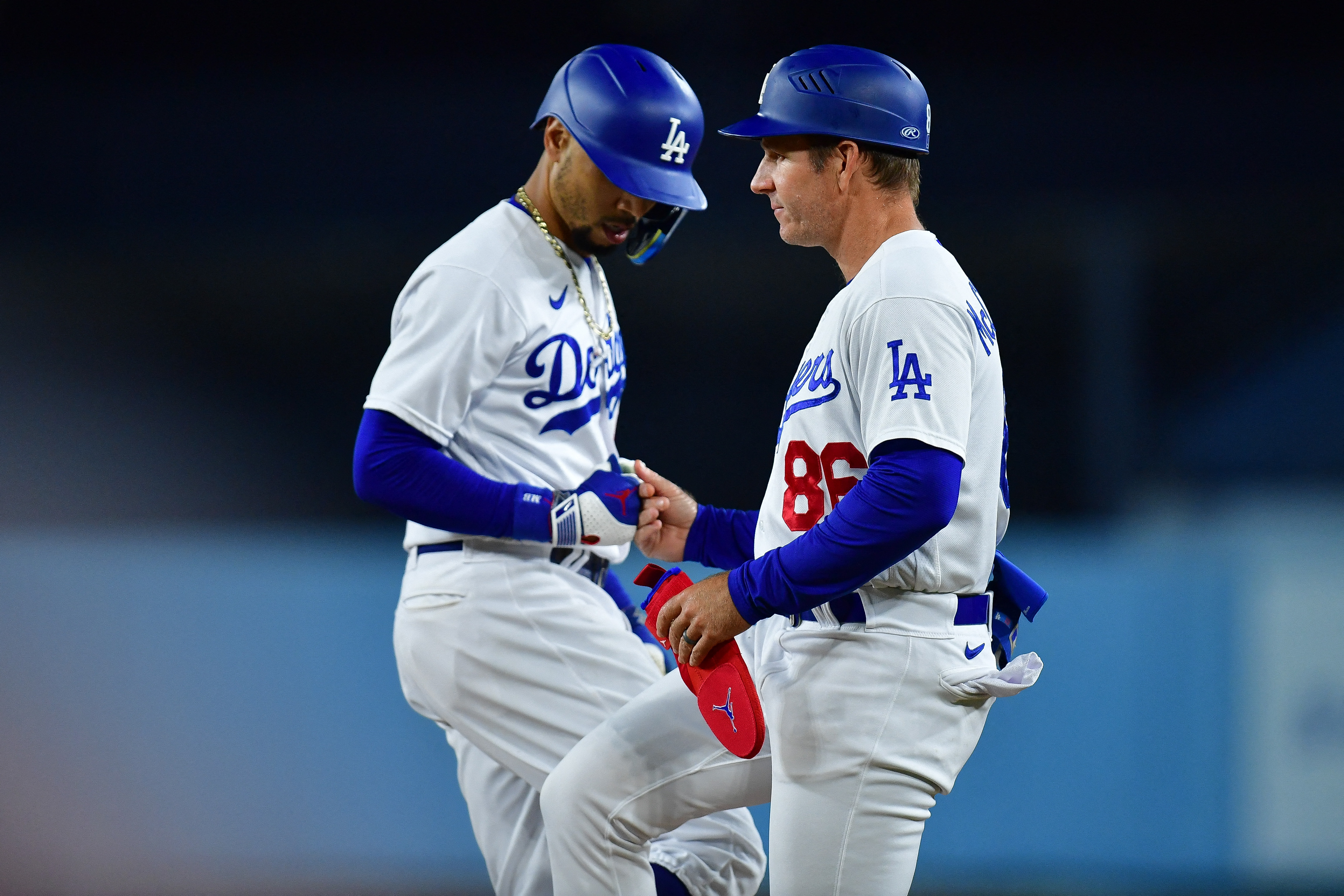 Muncy's walk-off single lifts Dodgers to 3-2 win over Tigers - CBS