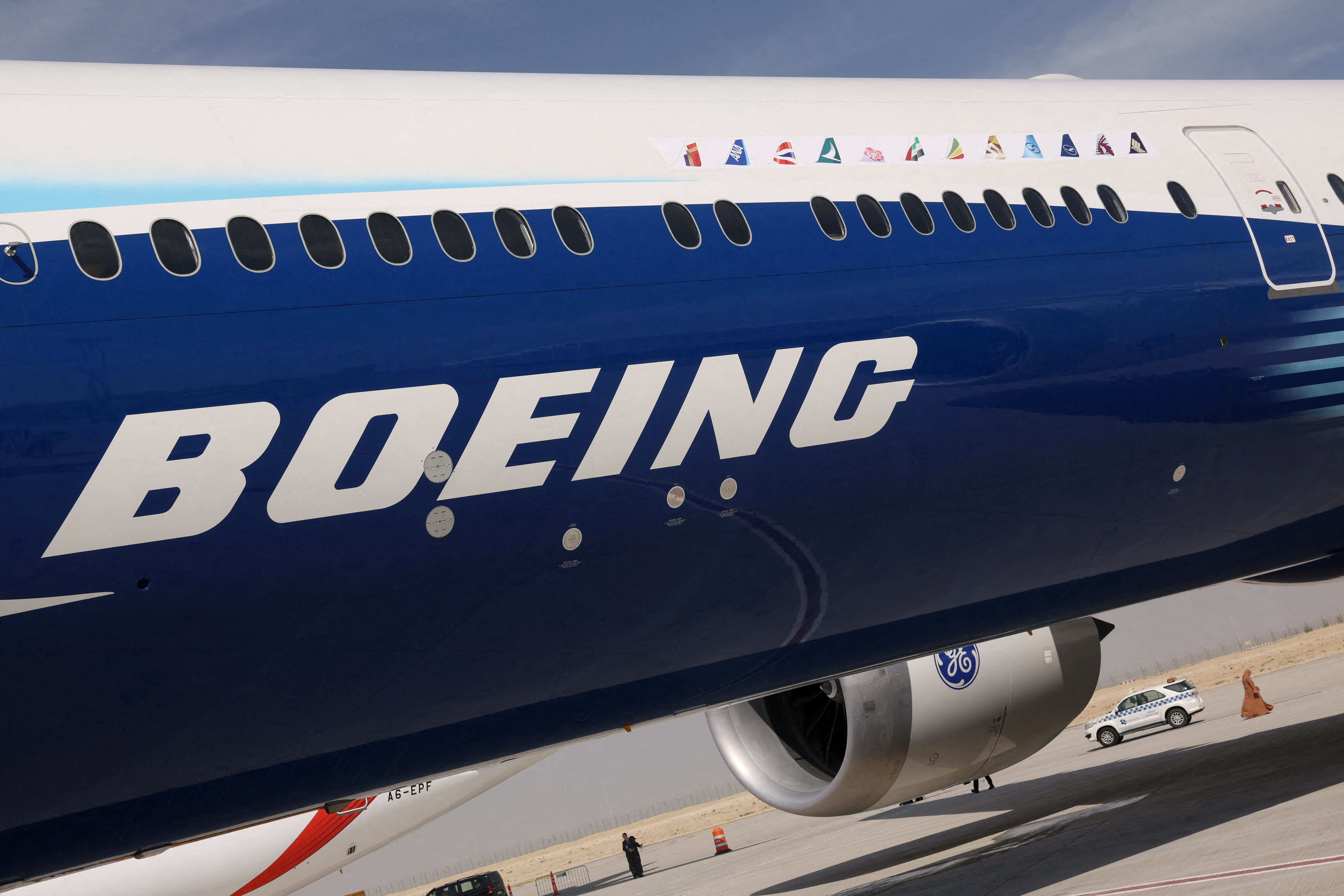 US FAA to review Boeing cockpit alerting system for MAX 10 | Reuters