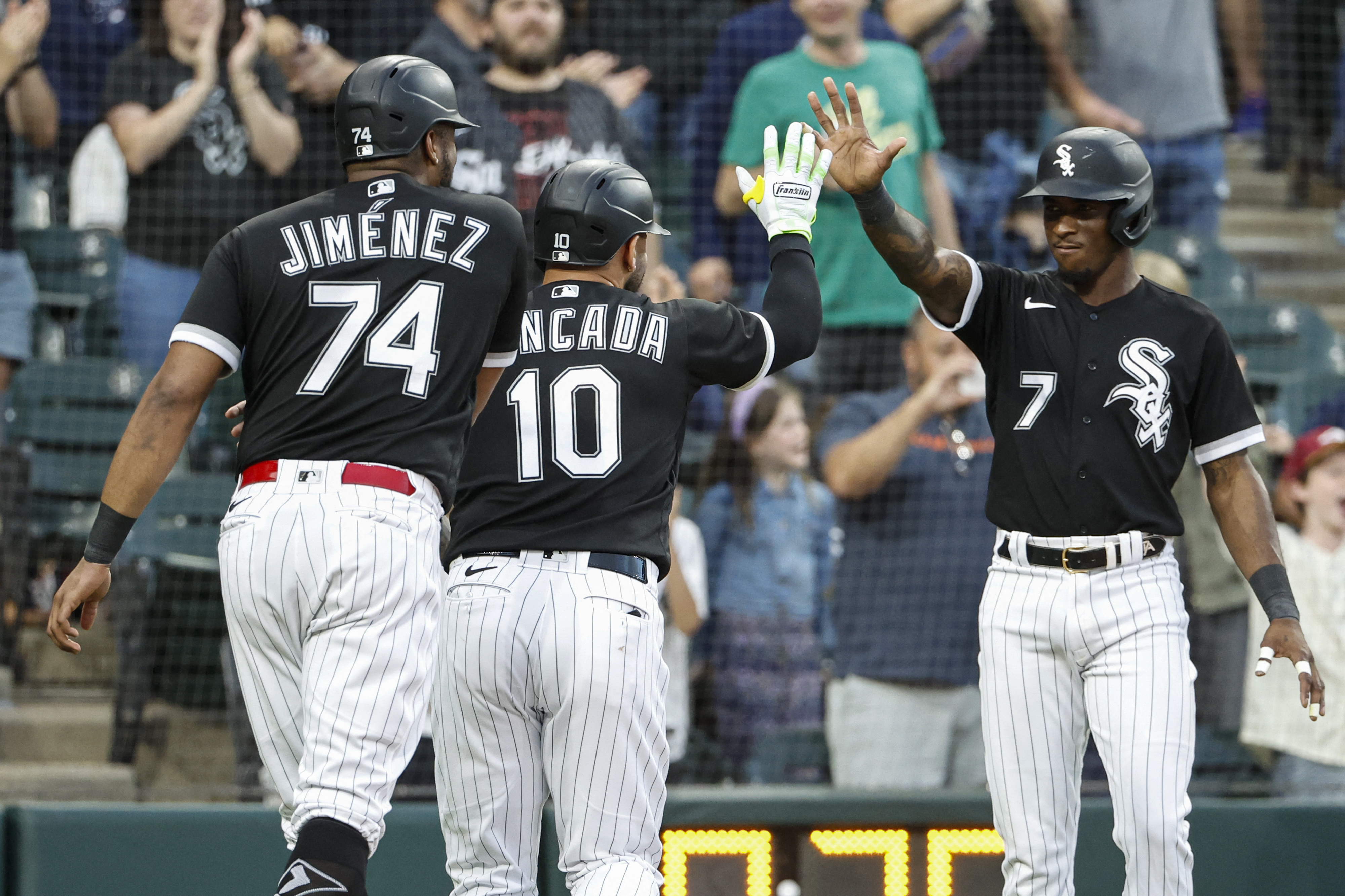 Chicago White Sox - The Batterman is back for #SoxSpringTraining! ⚾️🌵☀️  And -- oh, yeah -- pitchers and catchers report in 11 days!