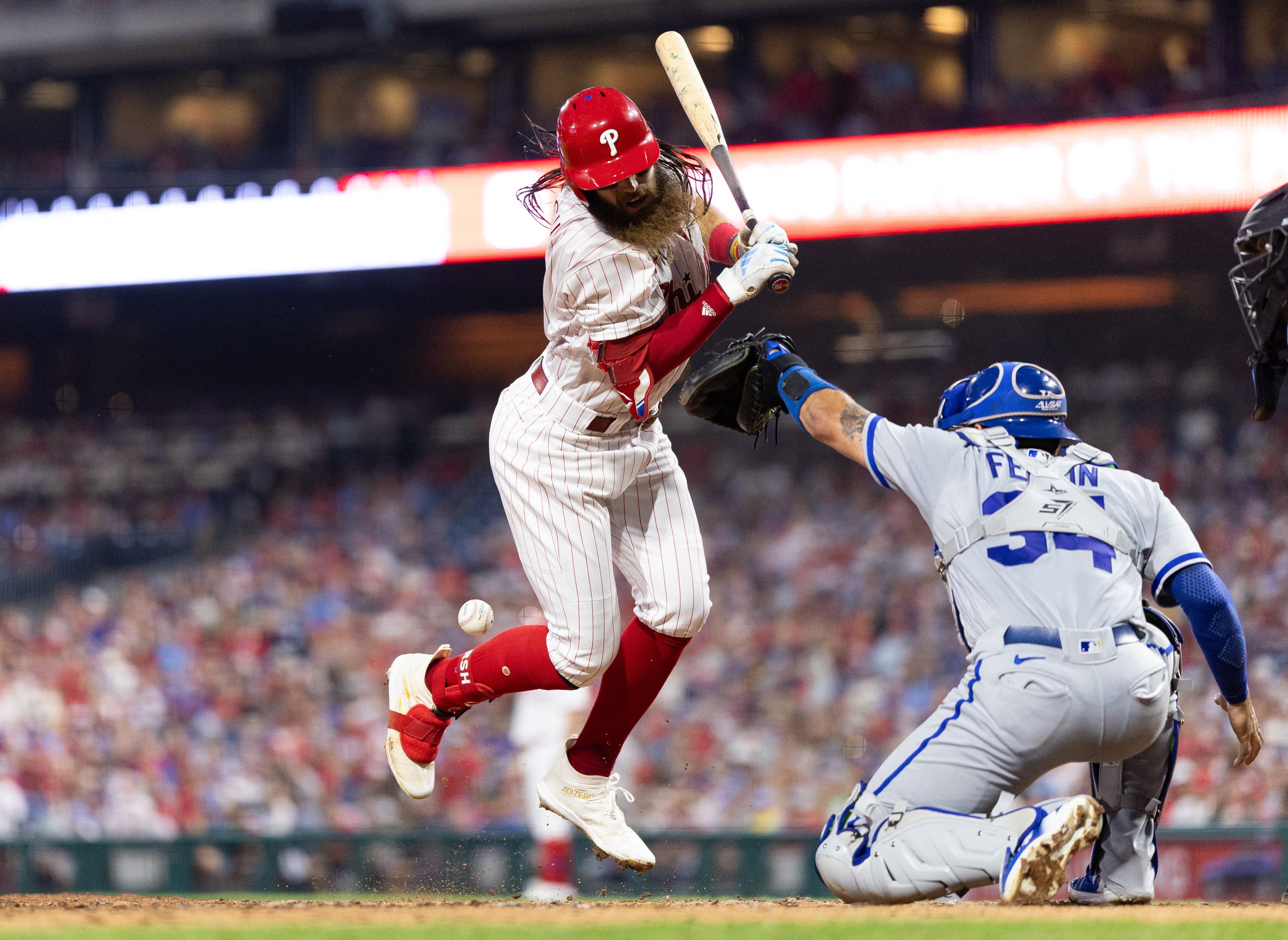 Bobby Witt Jr., Royals stay hot in win at Phillies