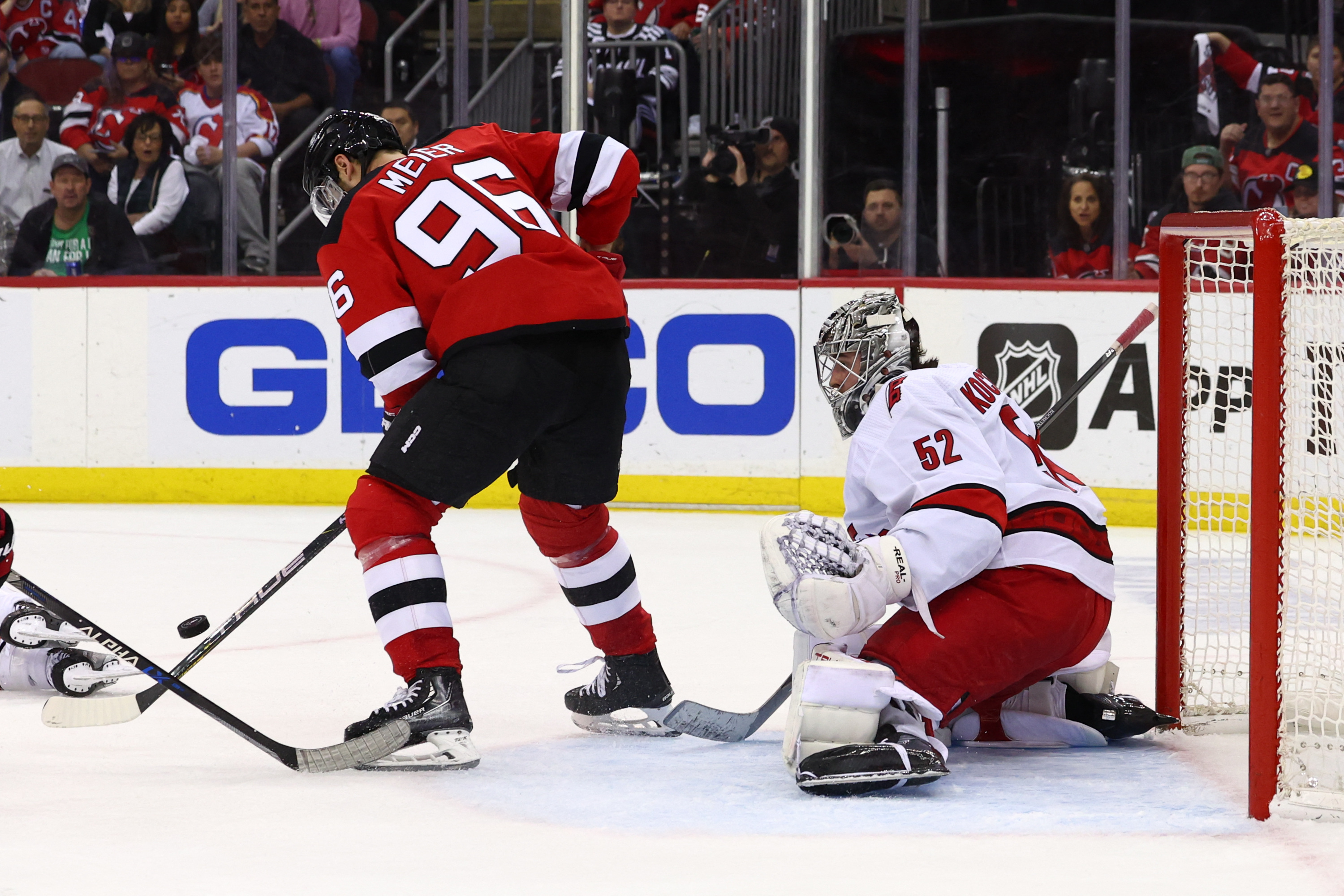 Devils erupt for 8 goals, trim Hurricanes' series lead to 2-1 - The Rink  Live