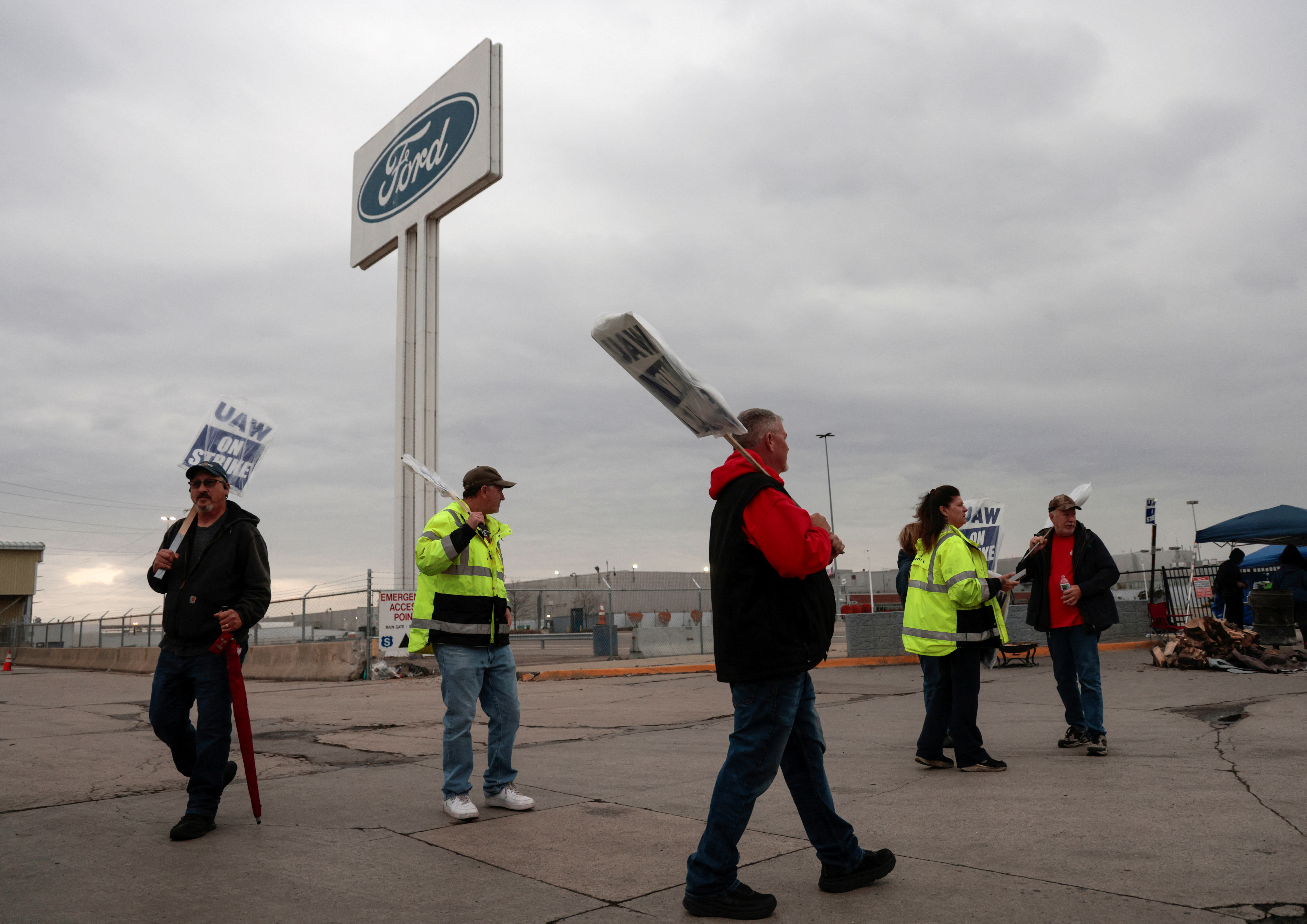 GM Releases Official Statement As UAW Talks Begin