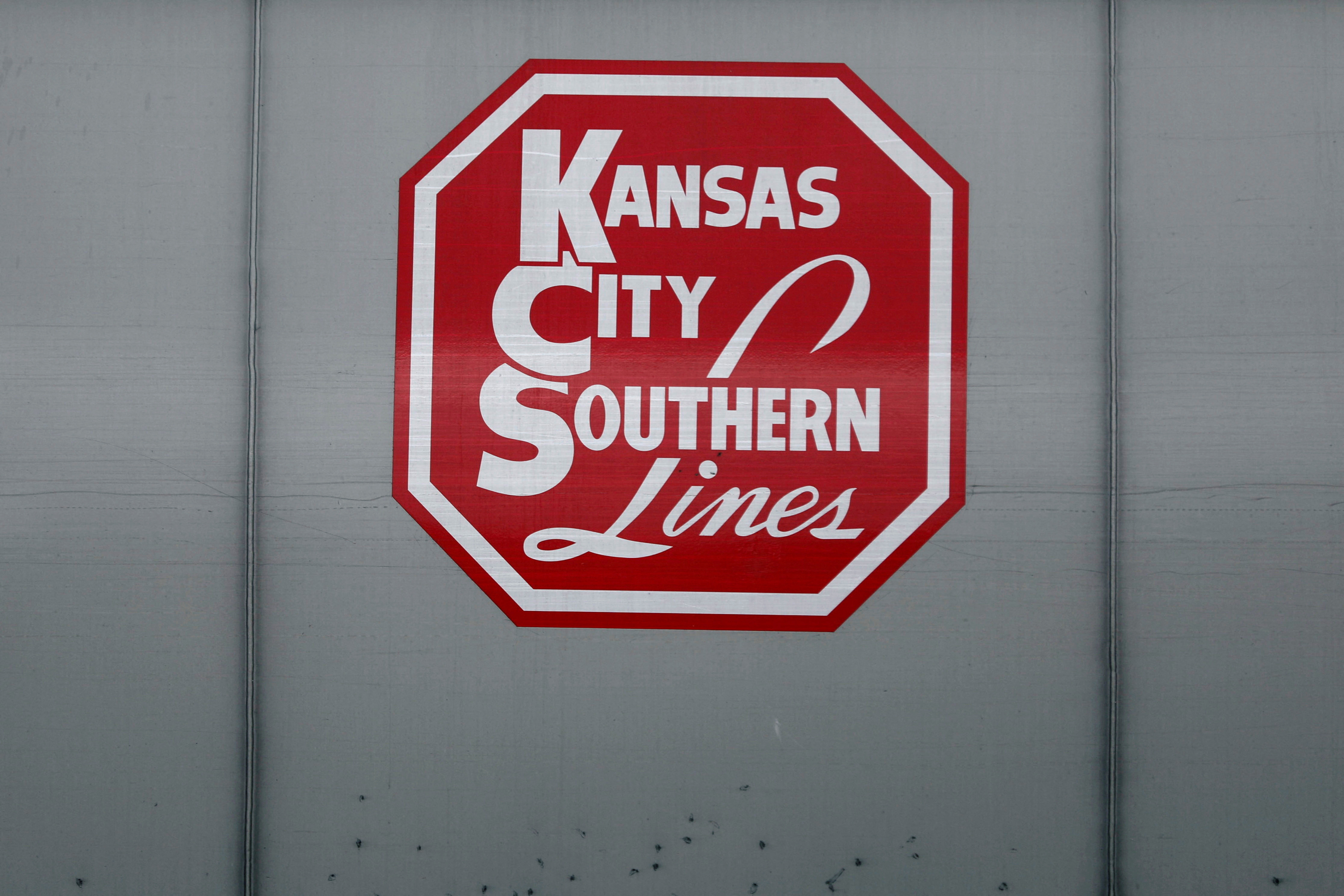 Kansas City updates logo, retiring Monarchs-like moniker | The Kansas City  Star