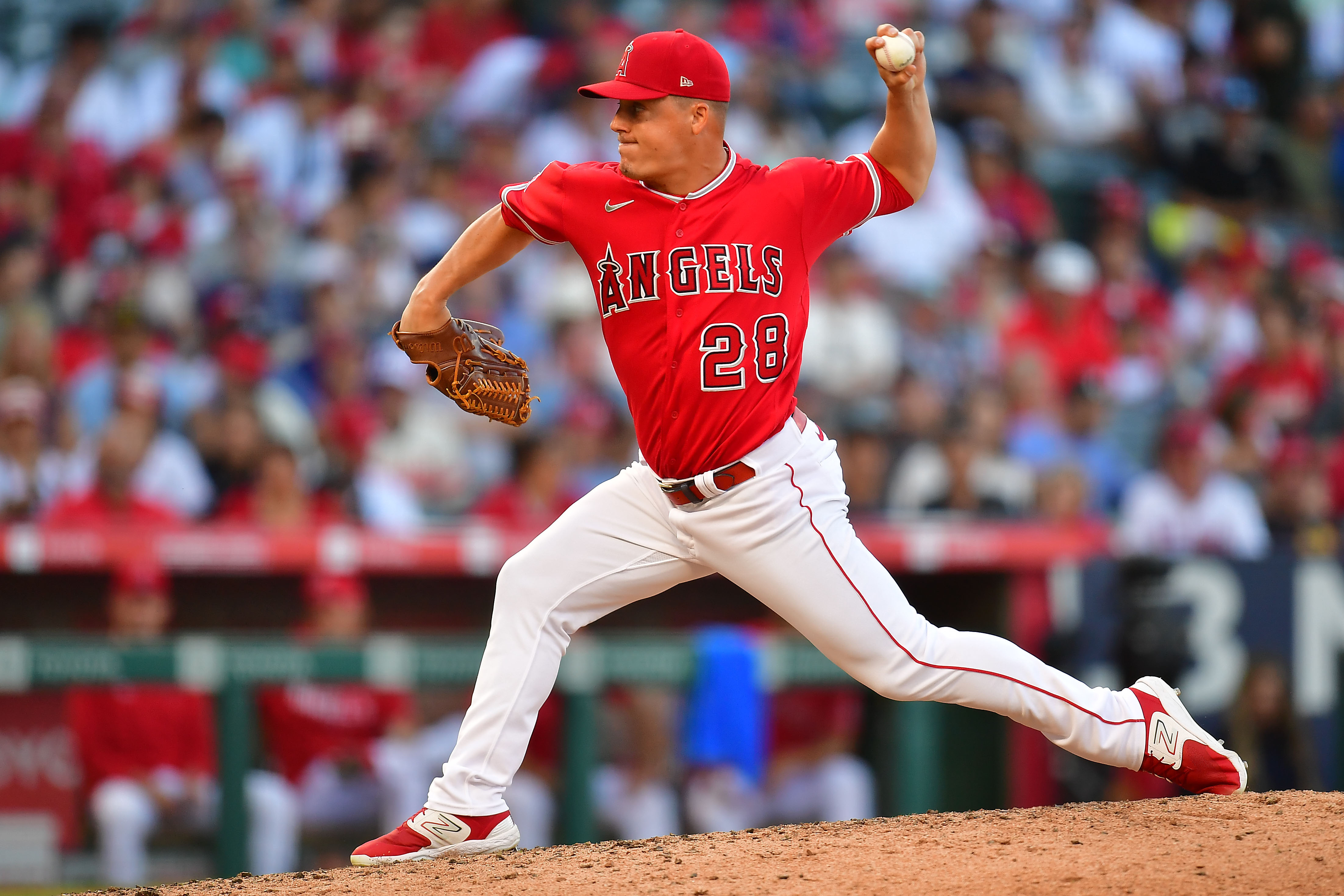 Chase Silseth leads Angels to sweep of Yankees, 4th victory in 5