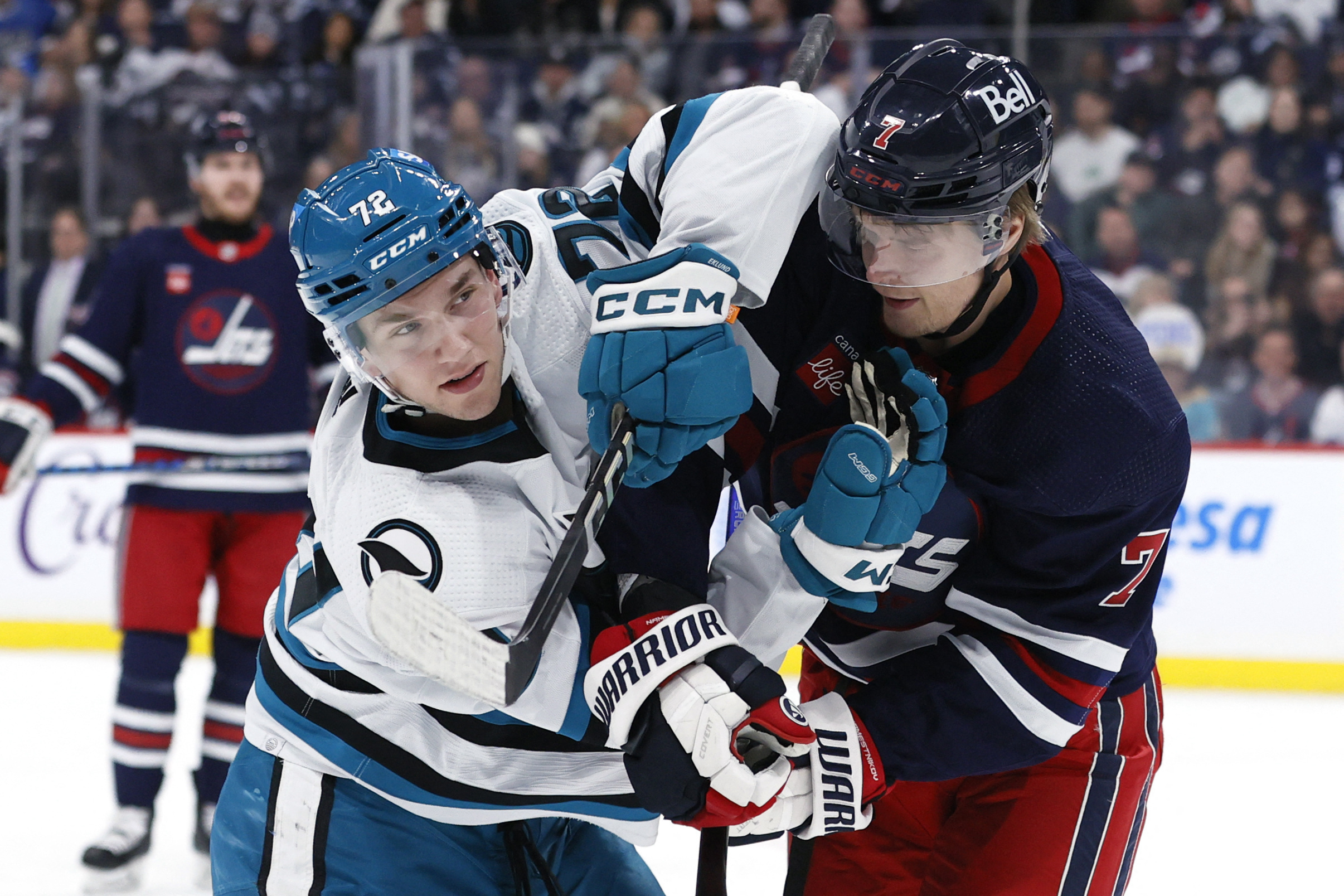 Connor Hellebuyck, Jets Blank Sharks 1-0 | Reuters