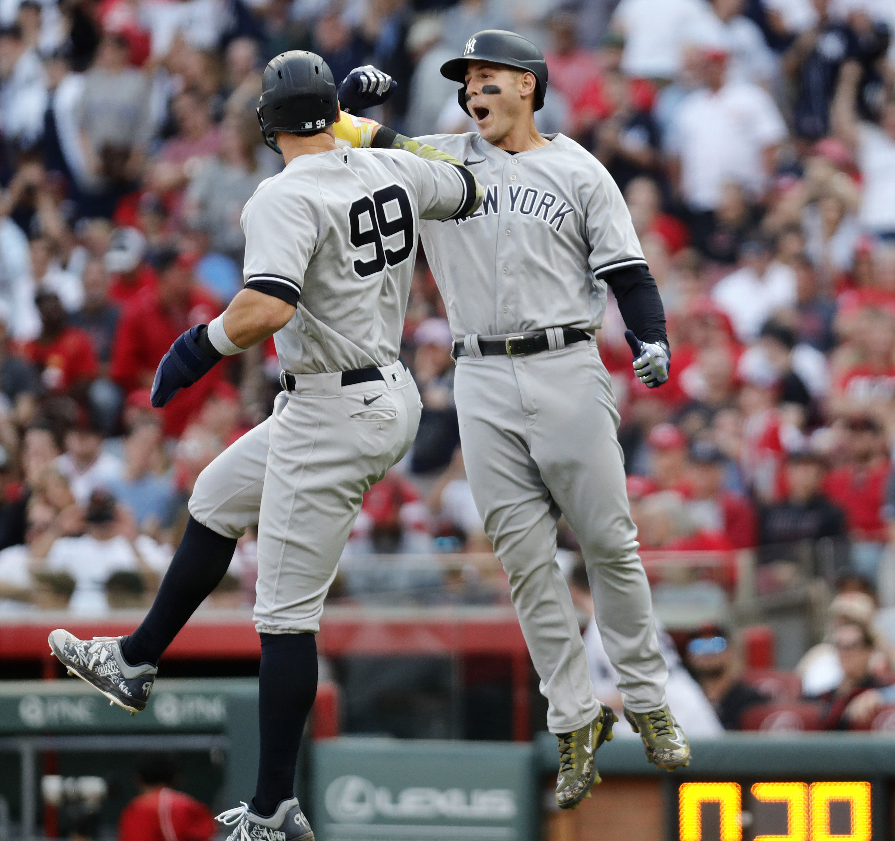 Aaron Judge knocks go-ahead single to put Yankees ahead in extra-innings  victory over Reds