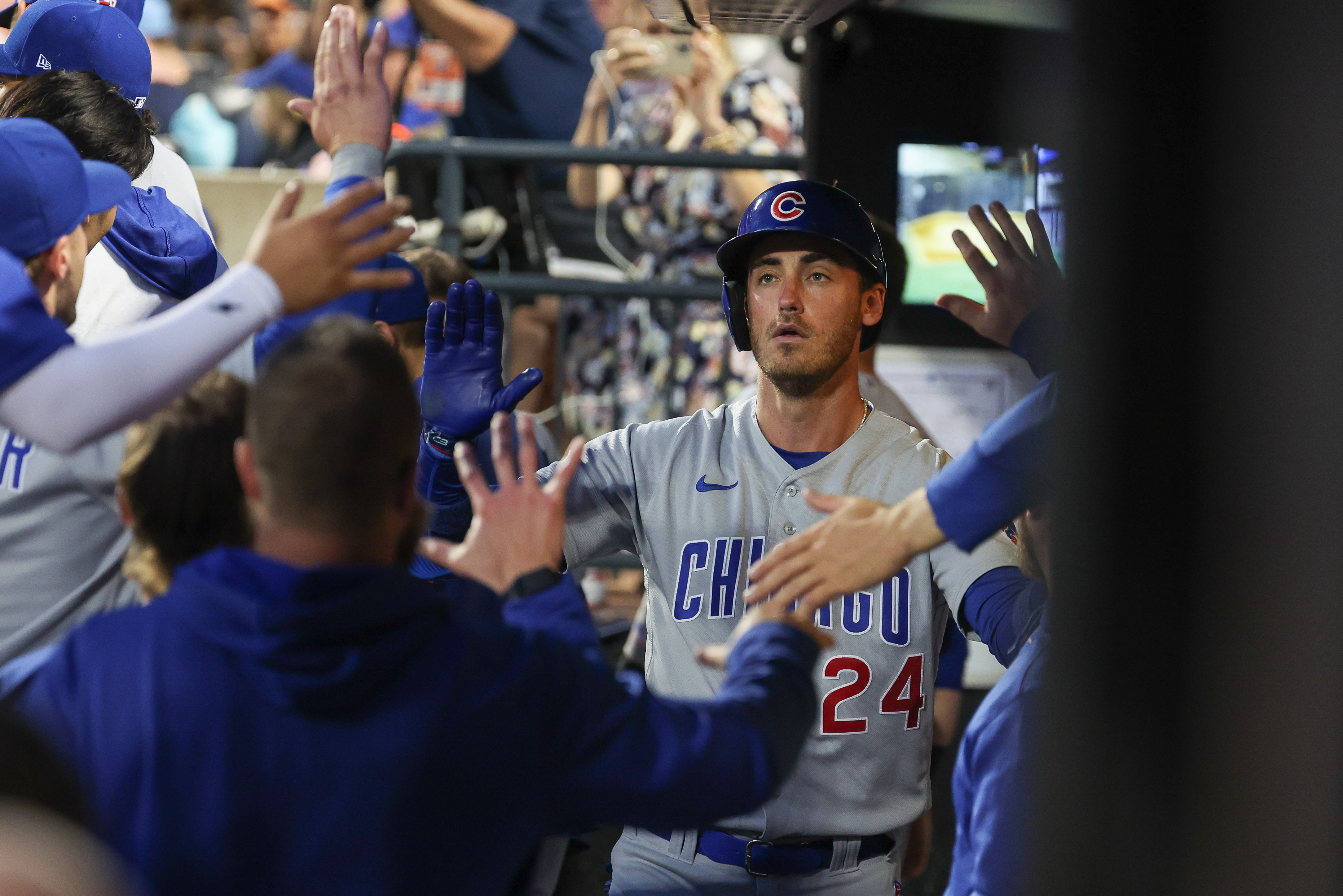 Cubs move into virtual tie for playoff spot by beating Mets