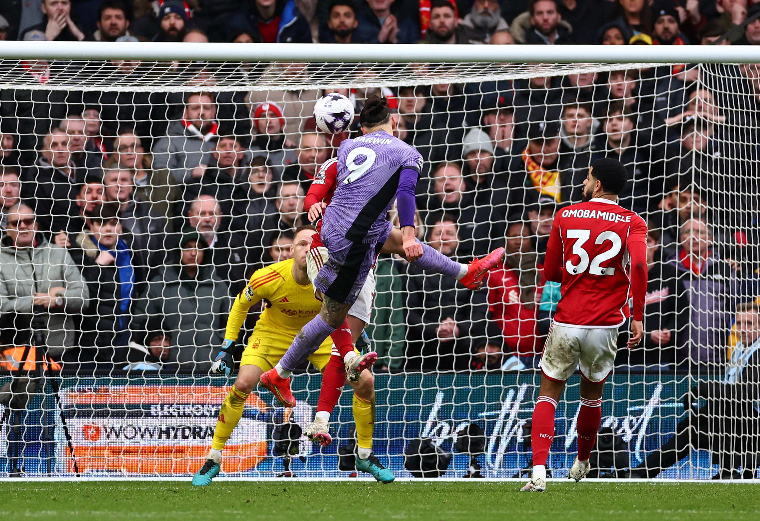 Last-gasp Nunez goal puts Liverpool four points clear of Man City | Reuters