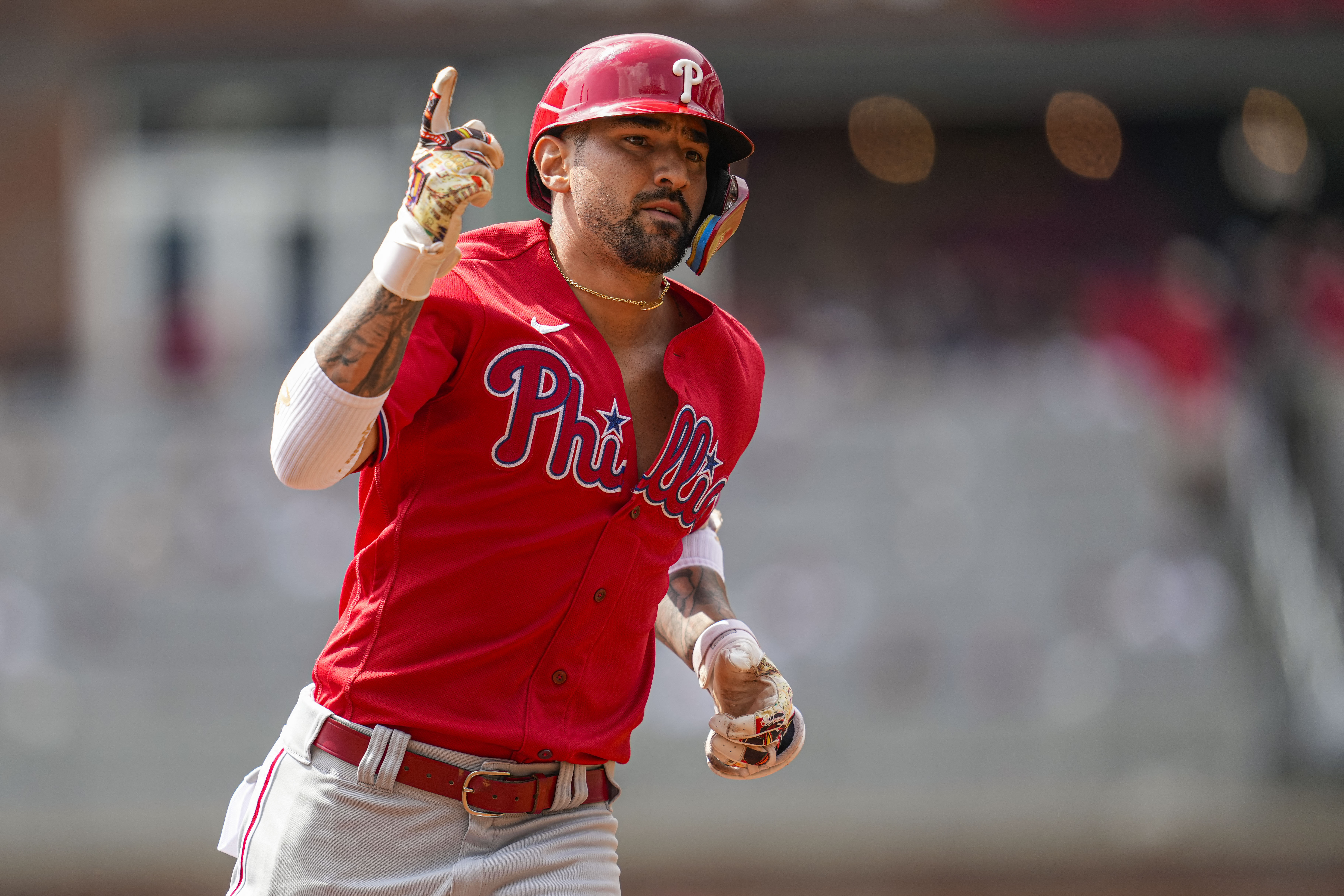 Bryson Stott, Nick Castellanos fuel Phillies past Braves