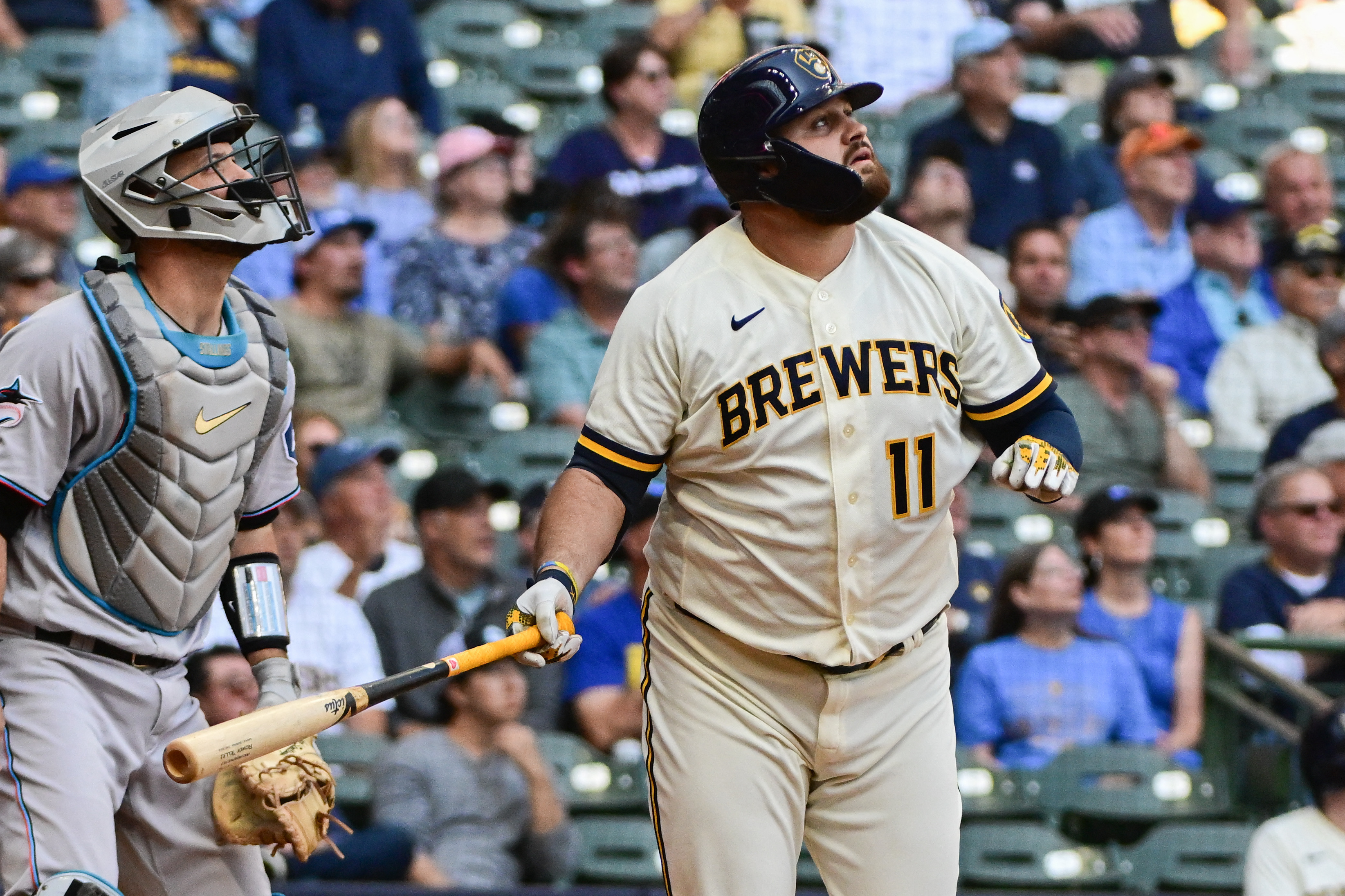 Tyrone Taylor drives in two runs as Brewers take series over Marlins