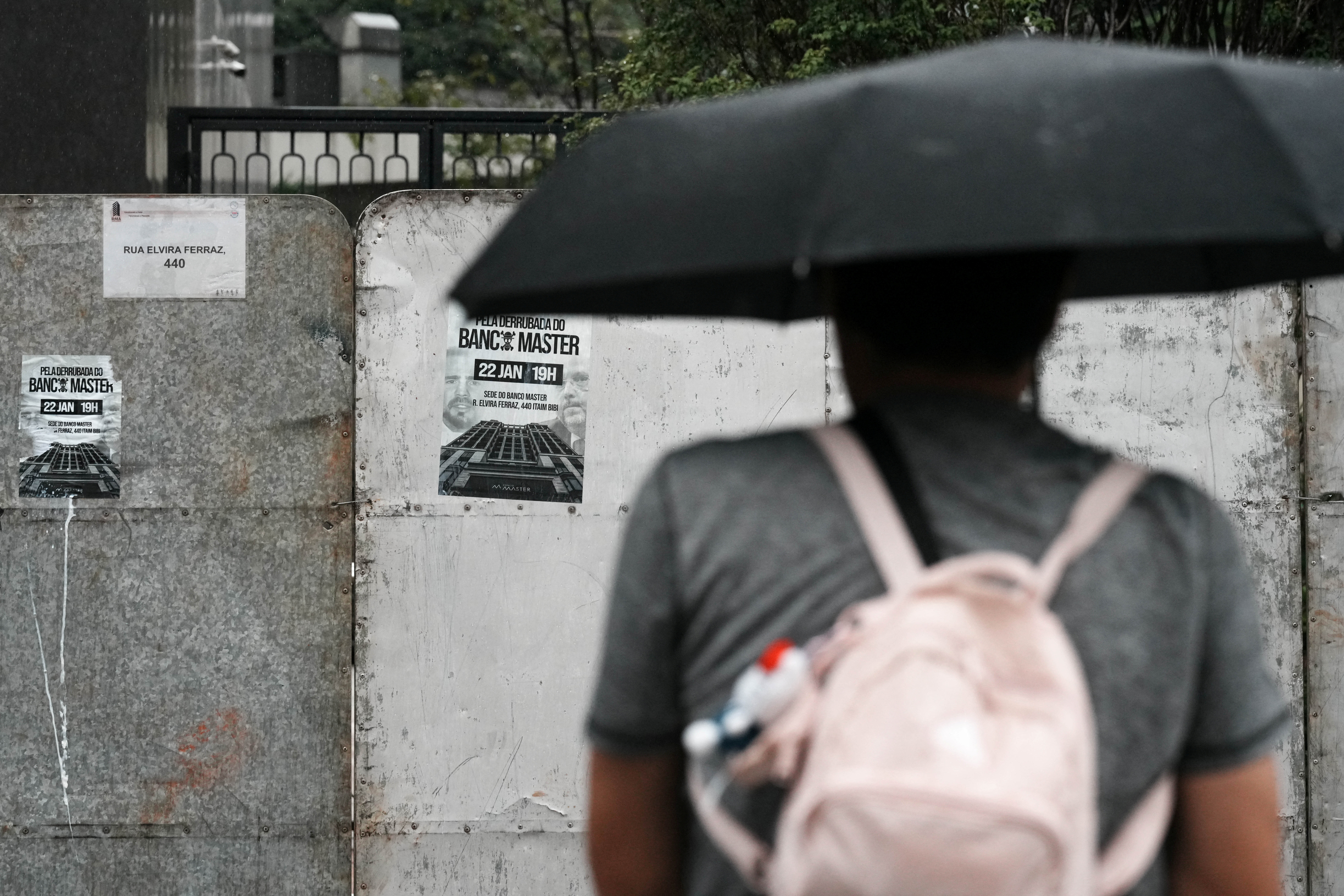 How an obscure banker slipped into Brazil's political inner circle,  triggering a scandal | Reuters