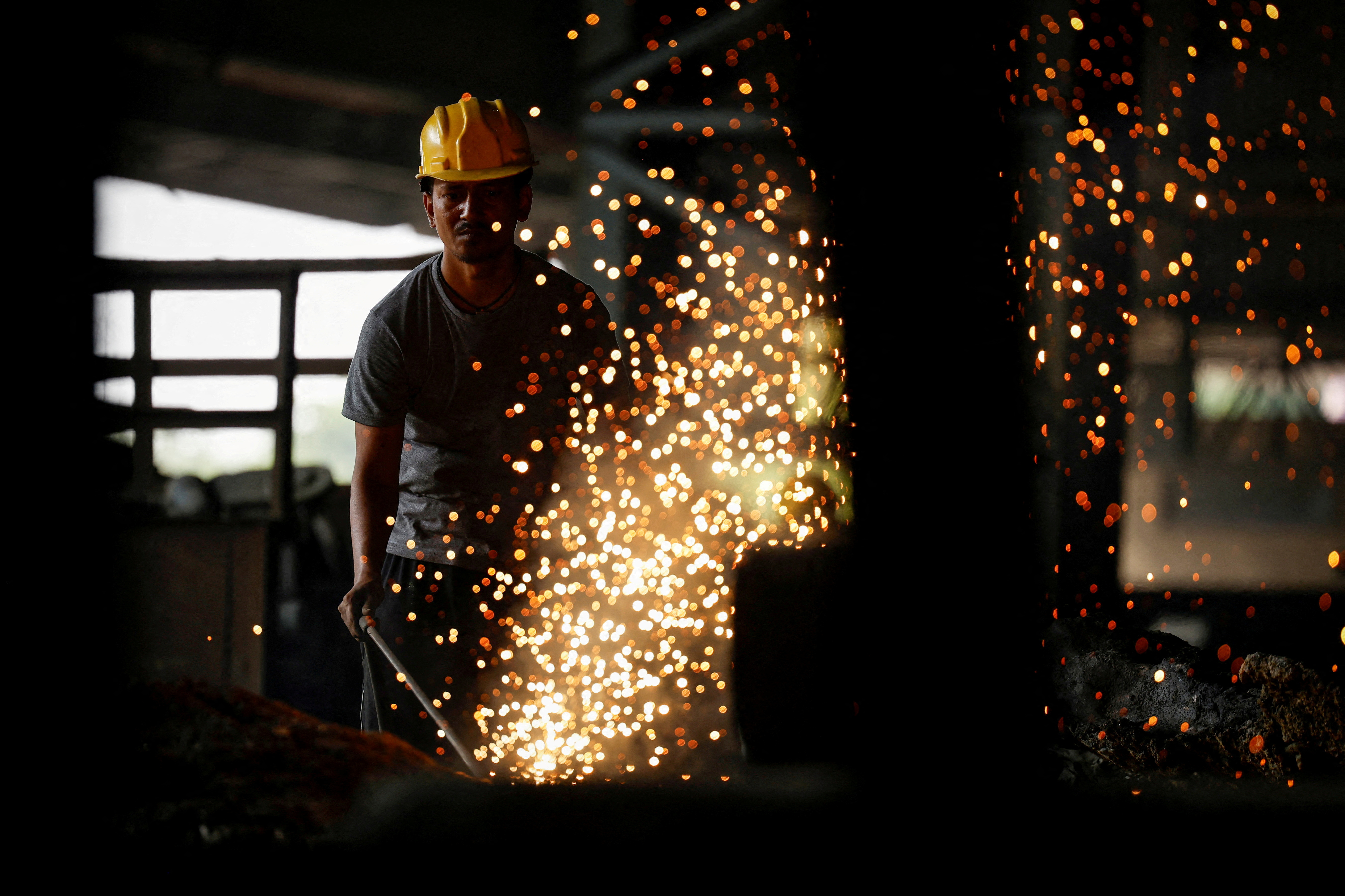 インド、最大25％の鉄鋼セーフガード関税を計画 中国念頭 | ロイター
