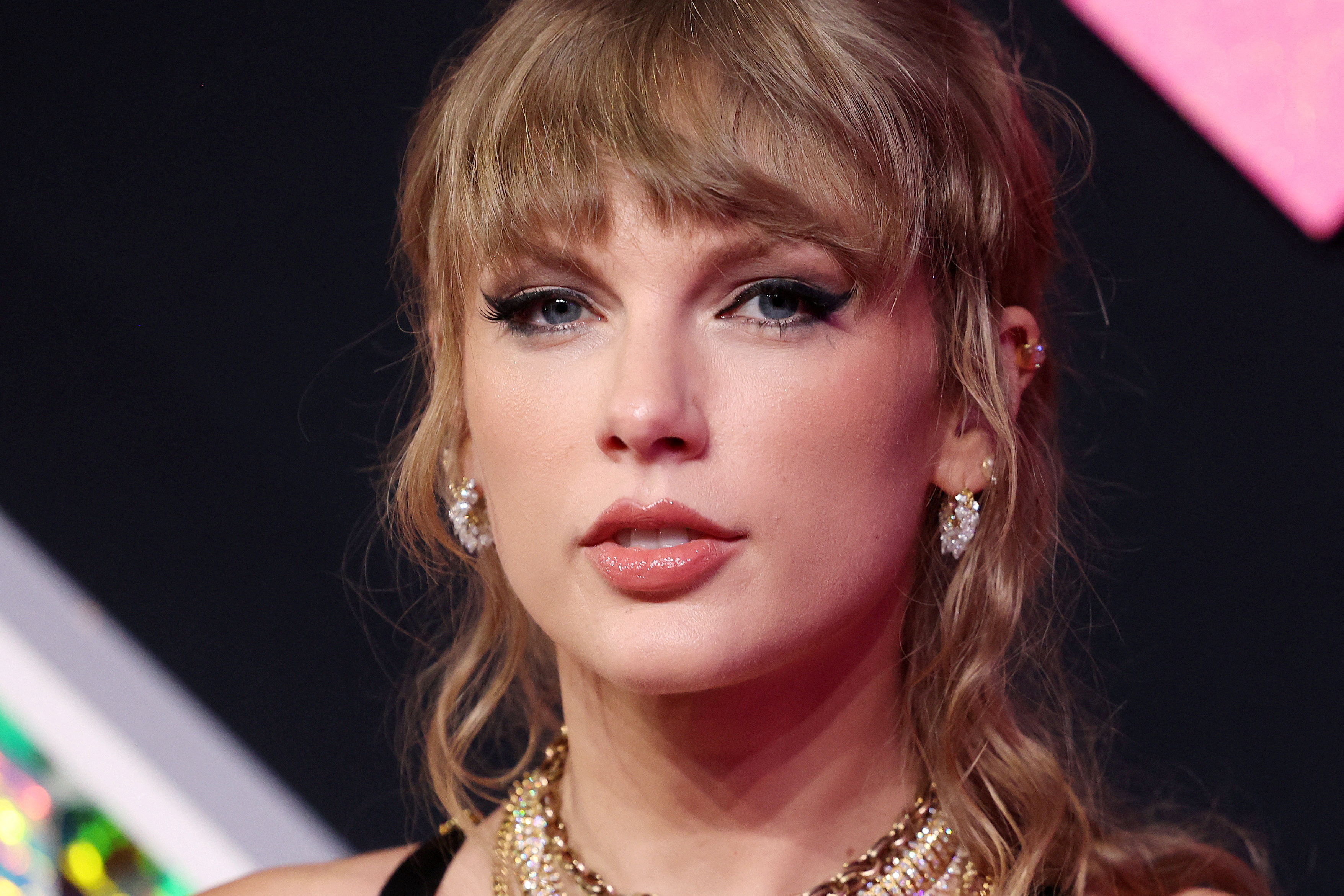 Taylor Swift Encourages Swifties to Get Out and Vote