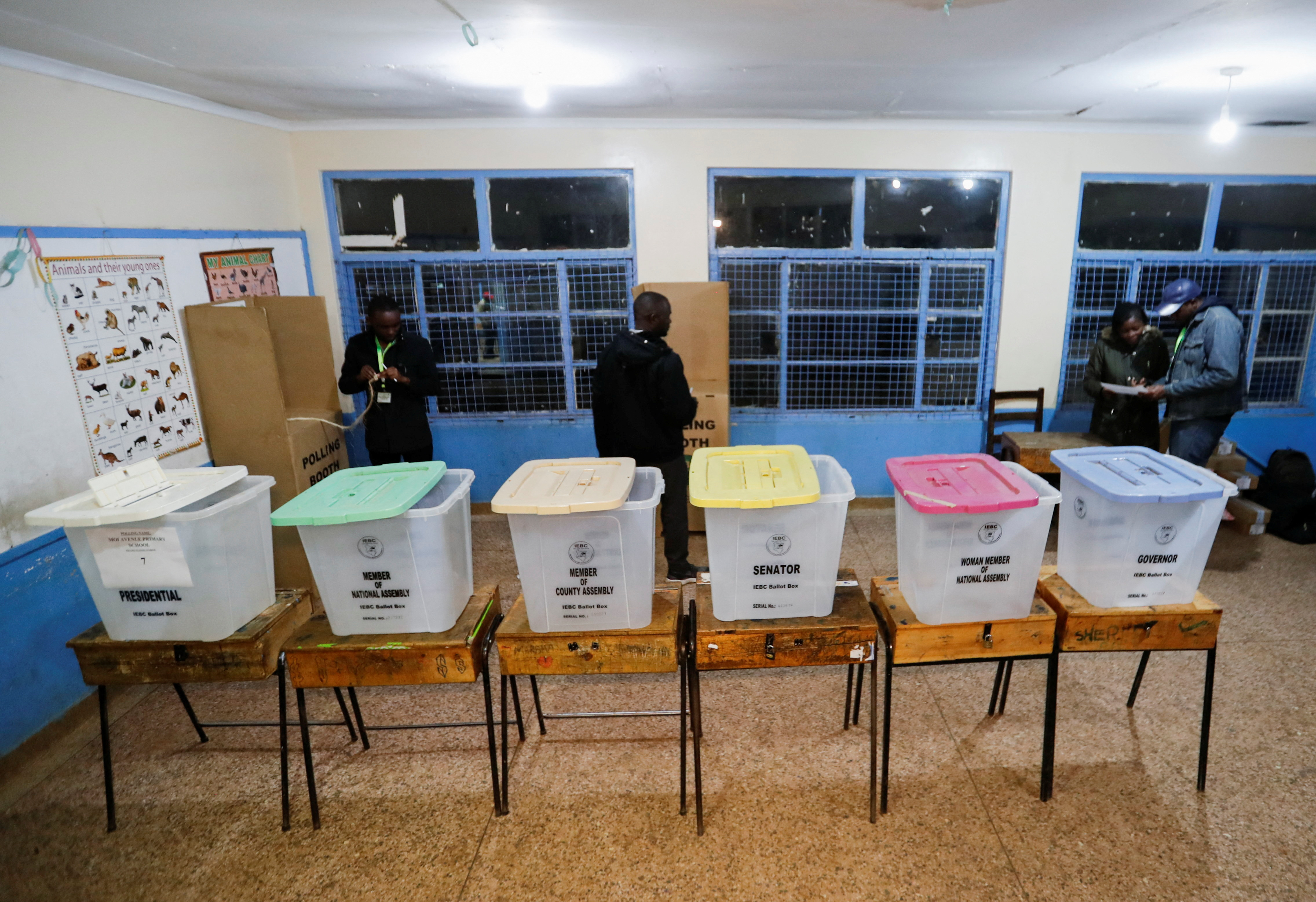 Kenyan electorate vote during the general elections in Nairobi