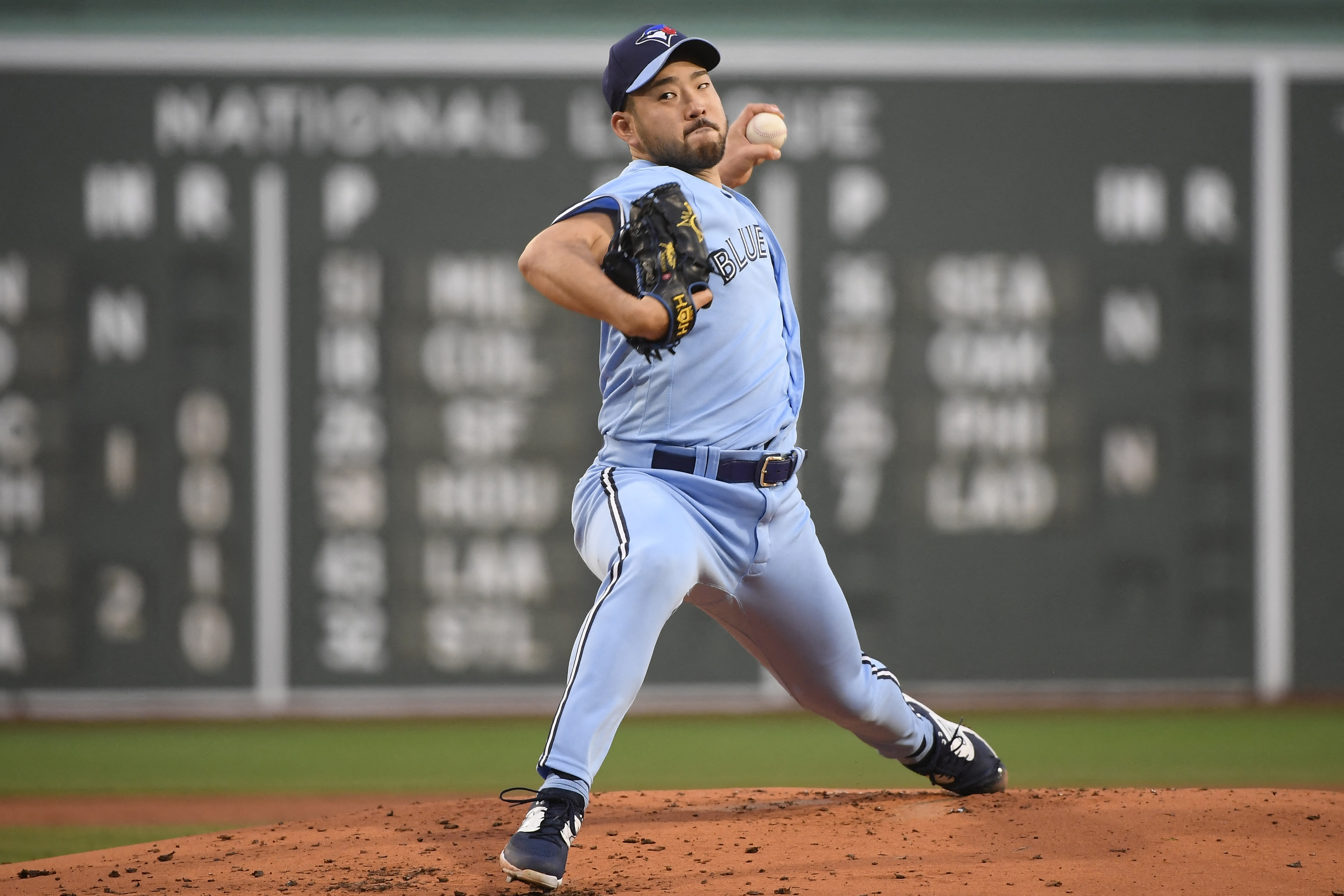 After Jays' 6-run inning, Red Sox storm back for win