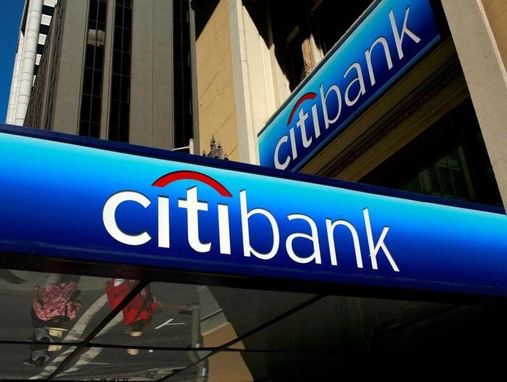 Banks diversity push sees Citigroup recruit associates in . from outside  finance | Reuters