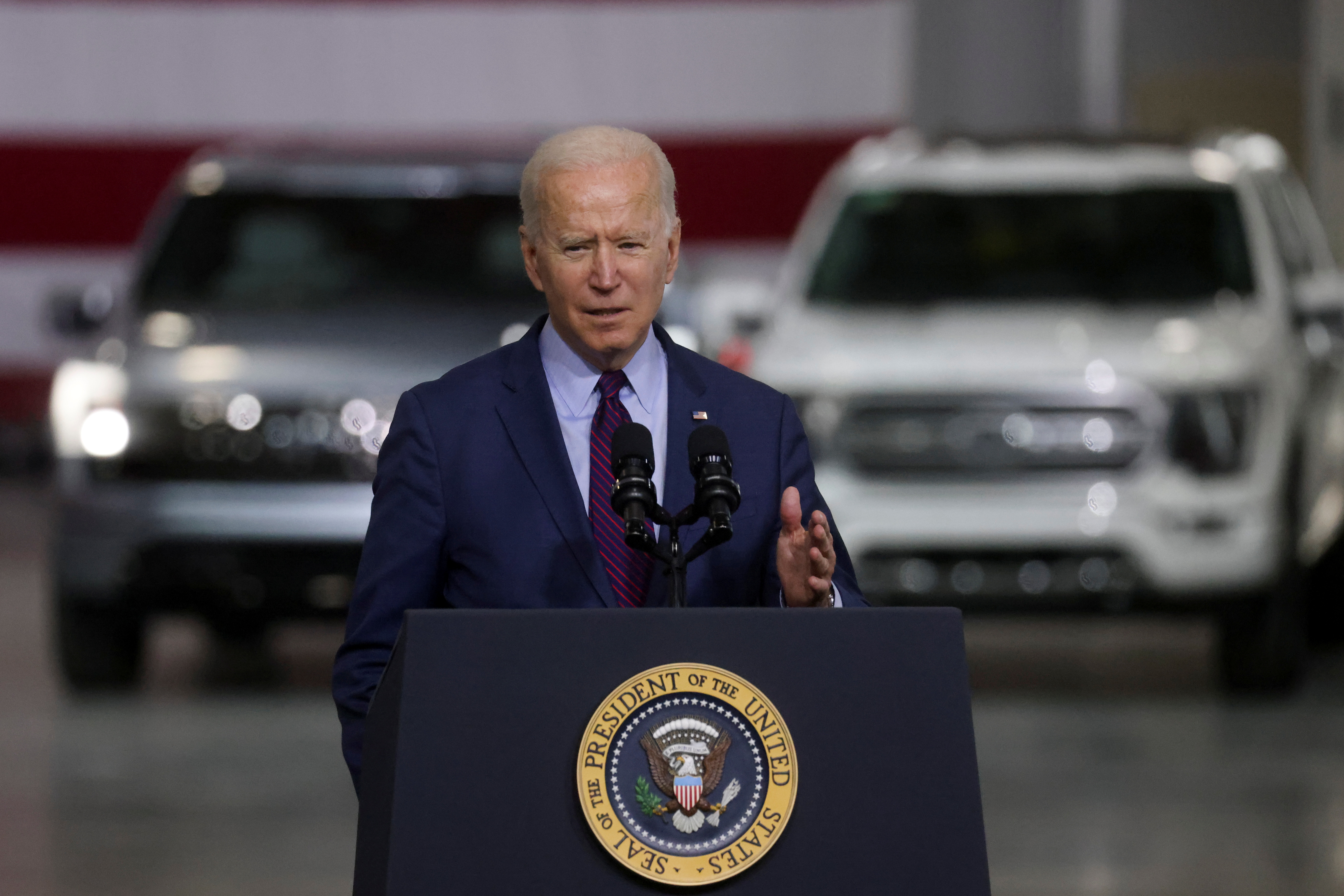U.S. President Joe Biden delivers remarks after touring Ford Rouge Electric Vehicle Center in Dearborn, Michigan, U.S., May 18, 2021.  REUTERS/Leah Millis