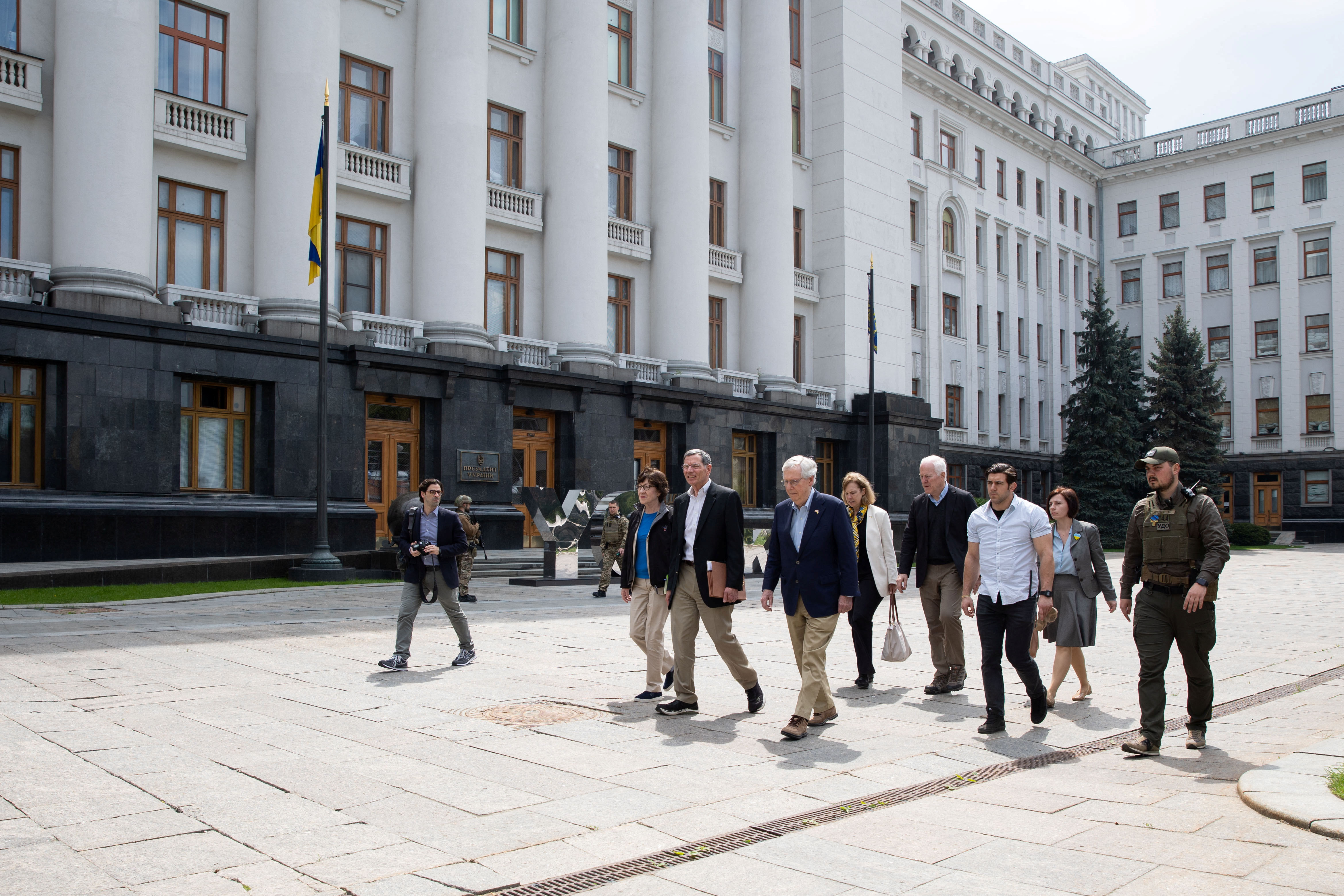 U.S. Senate delegation visits Kyiv